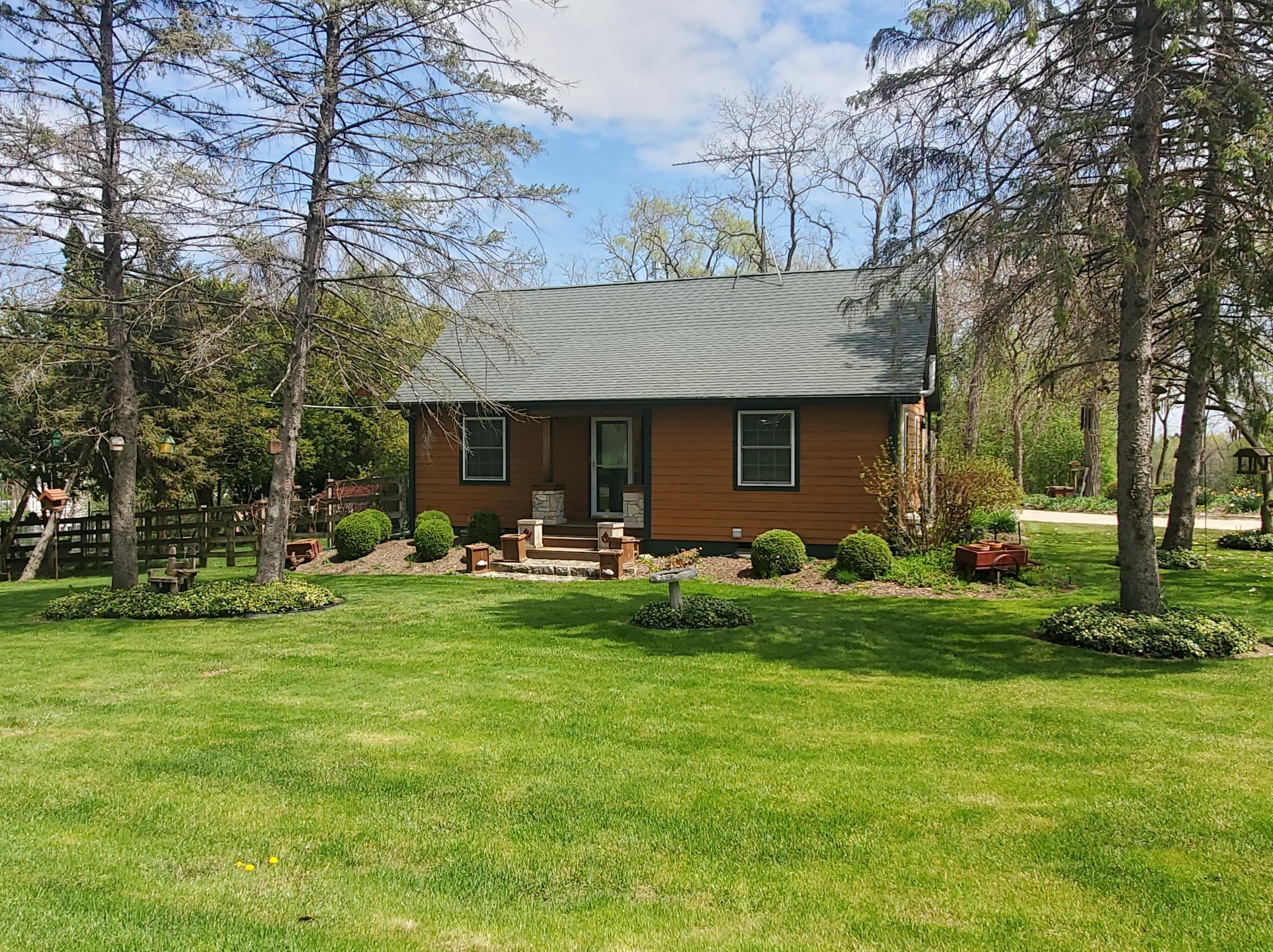 795 Curtis St, Lake Geneva, WI 53147