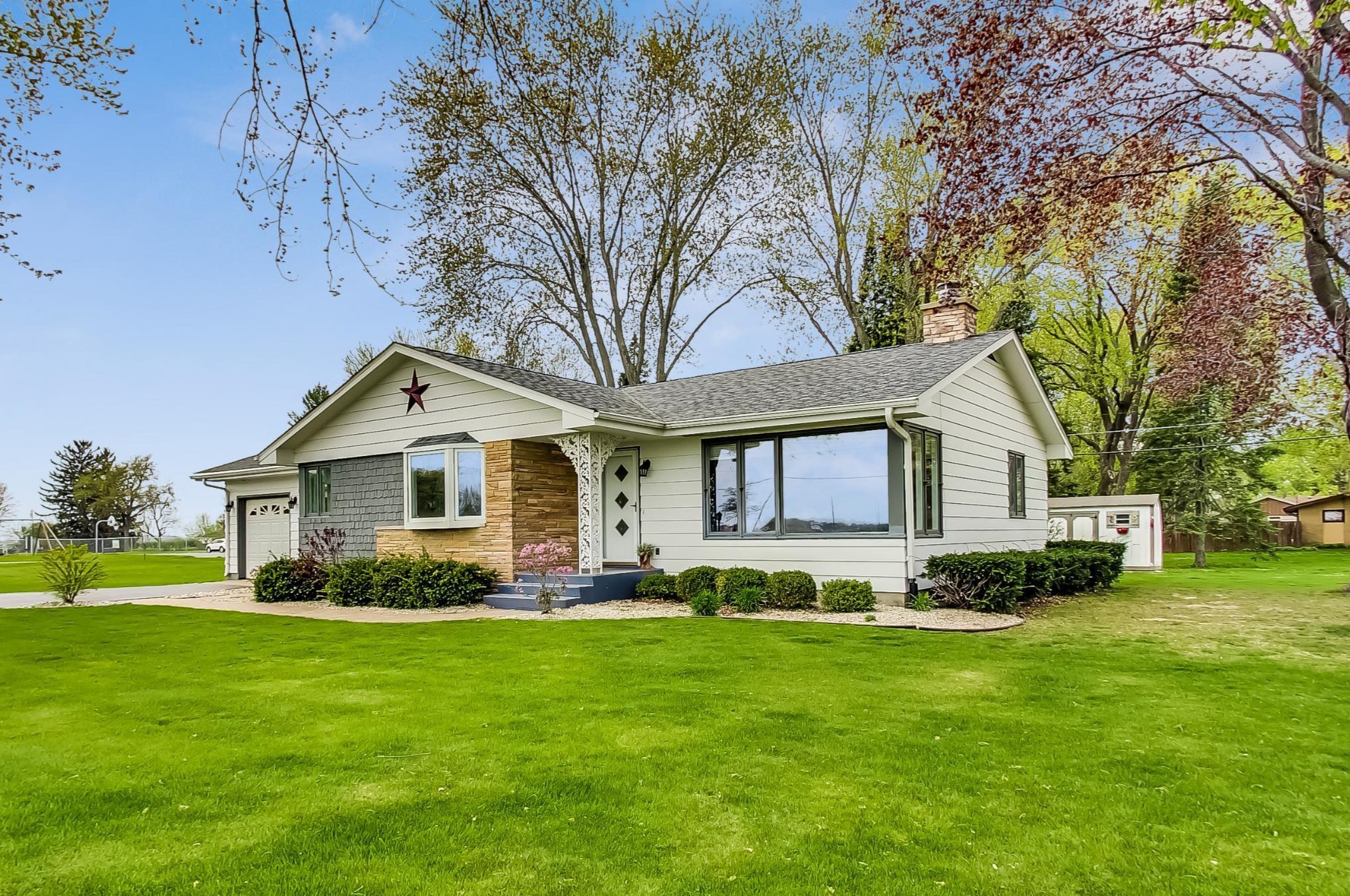 9138 388th Ave, Lyons, WI 53105-8565