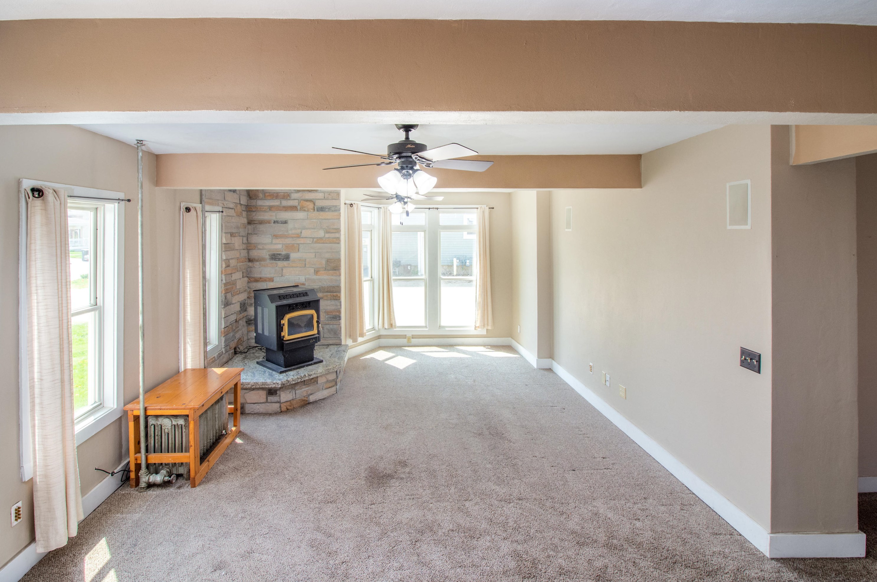 39 Janesville St, Milton WI  53563-1302 exterior