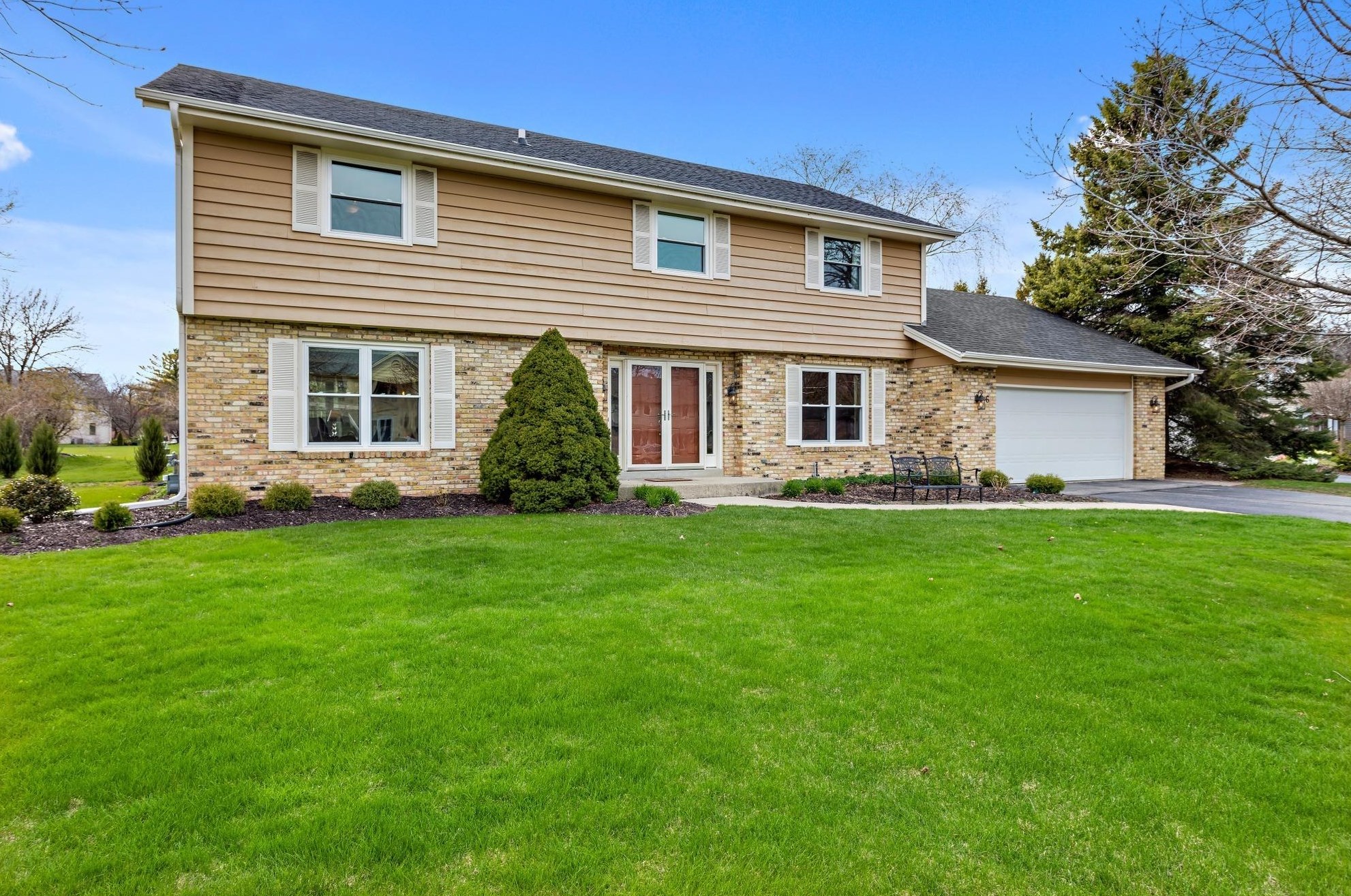 6 Cedarwood Ct, Racine, WI 53402-2604