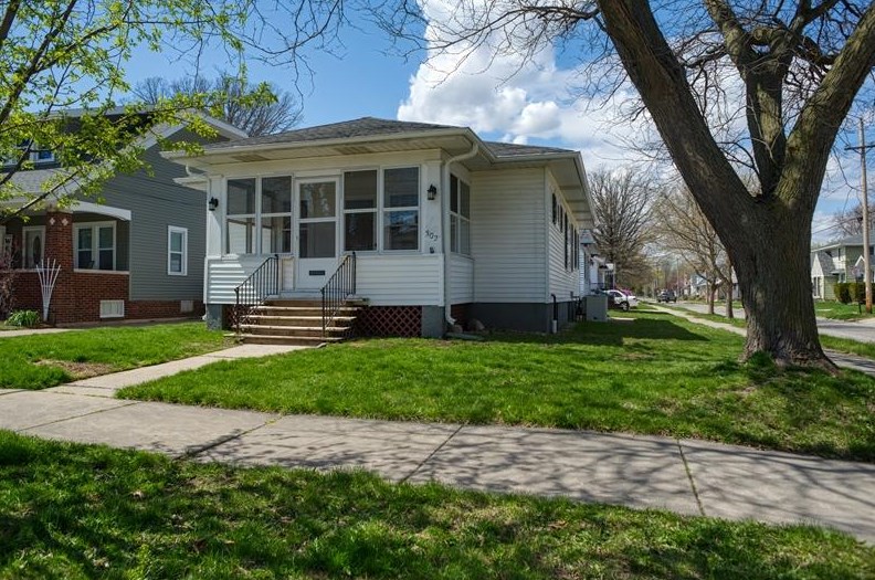 302 13th Ave, Green Bay, WI 54303