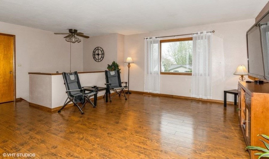 313 Krieser Dr, Mayville, WI 53050-1325