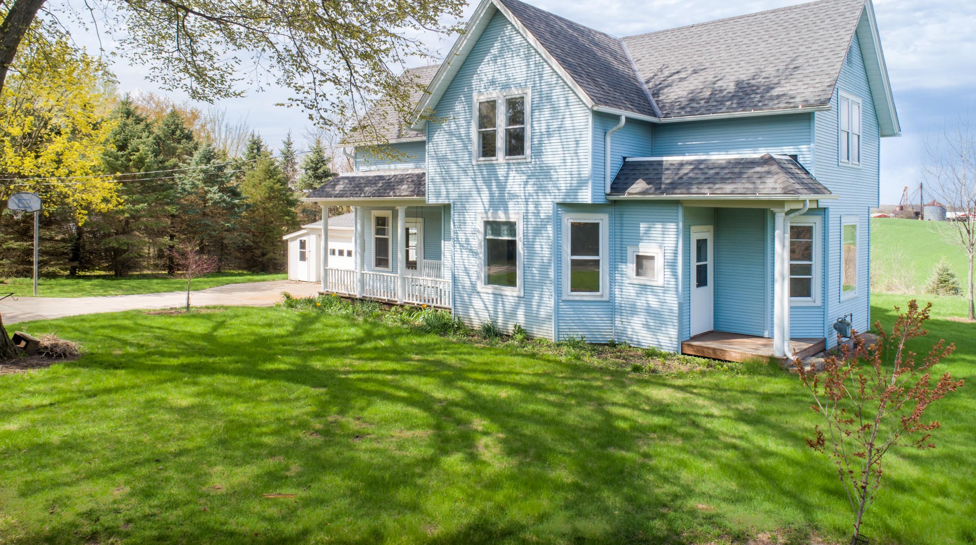 4785 State Road 57, Waubeka, WI 53021