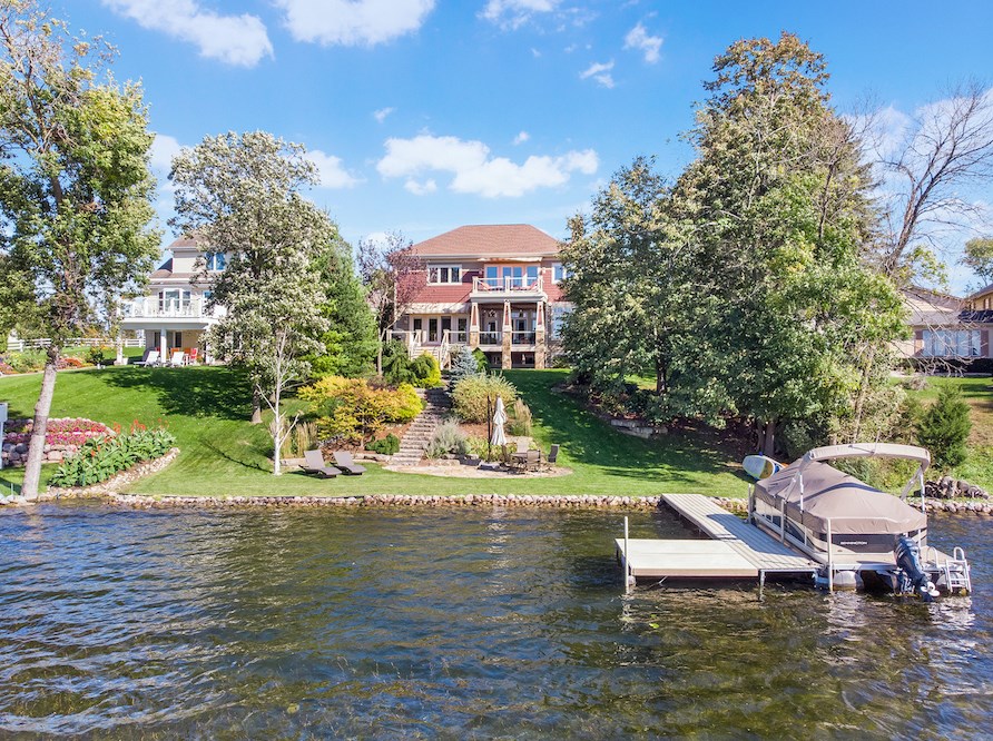 123 E Lake Ln, Colgate, WI 53017