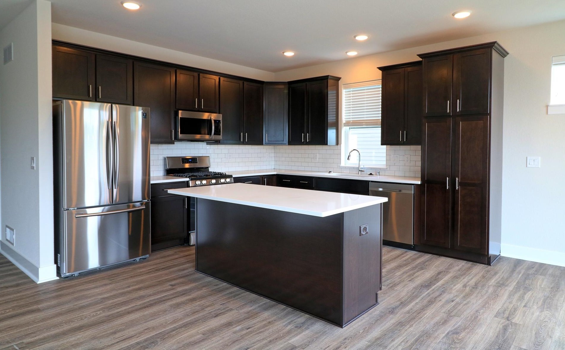 8437 Westminster Dr, Sturtevant, WI 53177