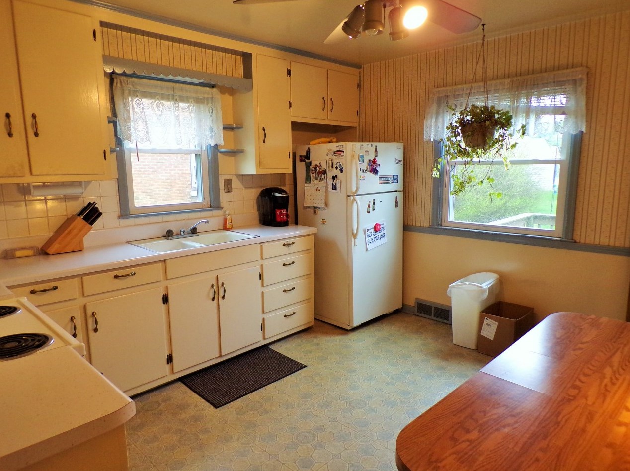 2712 7th St, Sheboygan WI  53081-6802 exterior