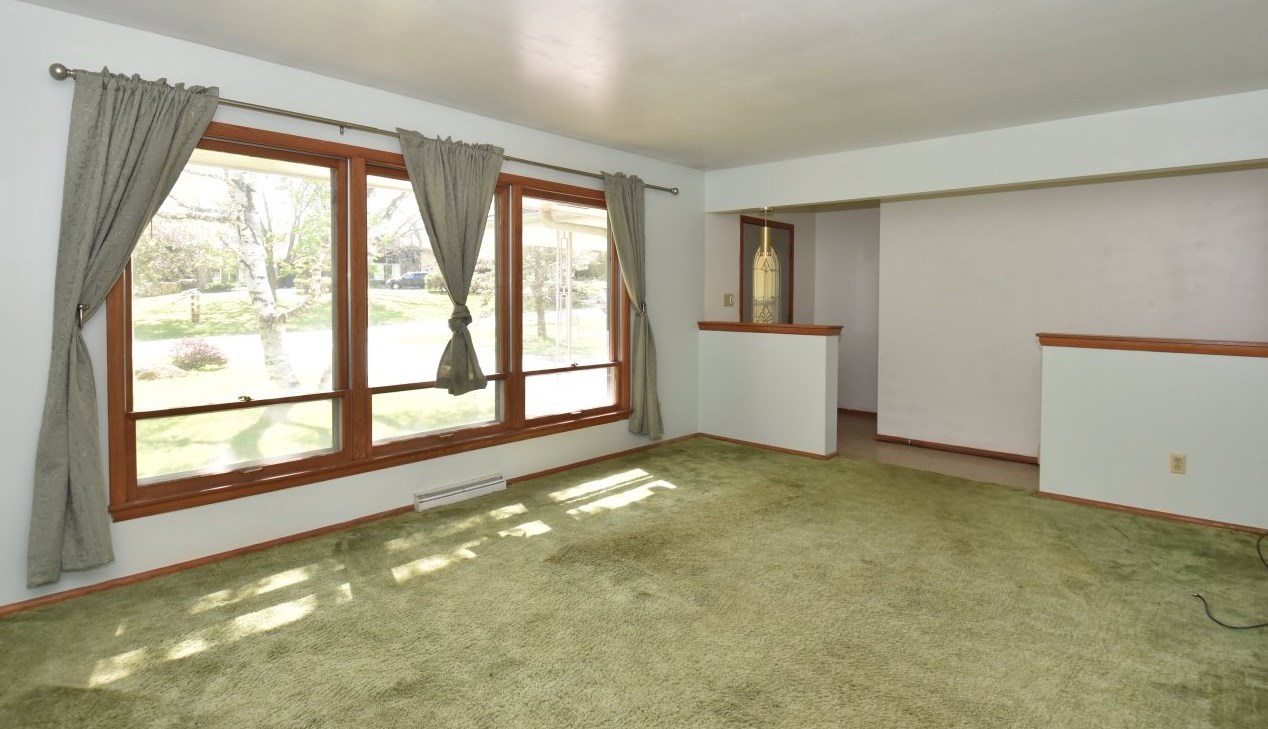 3665 Ventura Cir, Brookfield, WI 53045-1935
