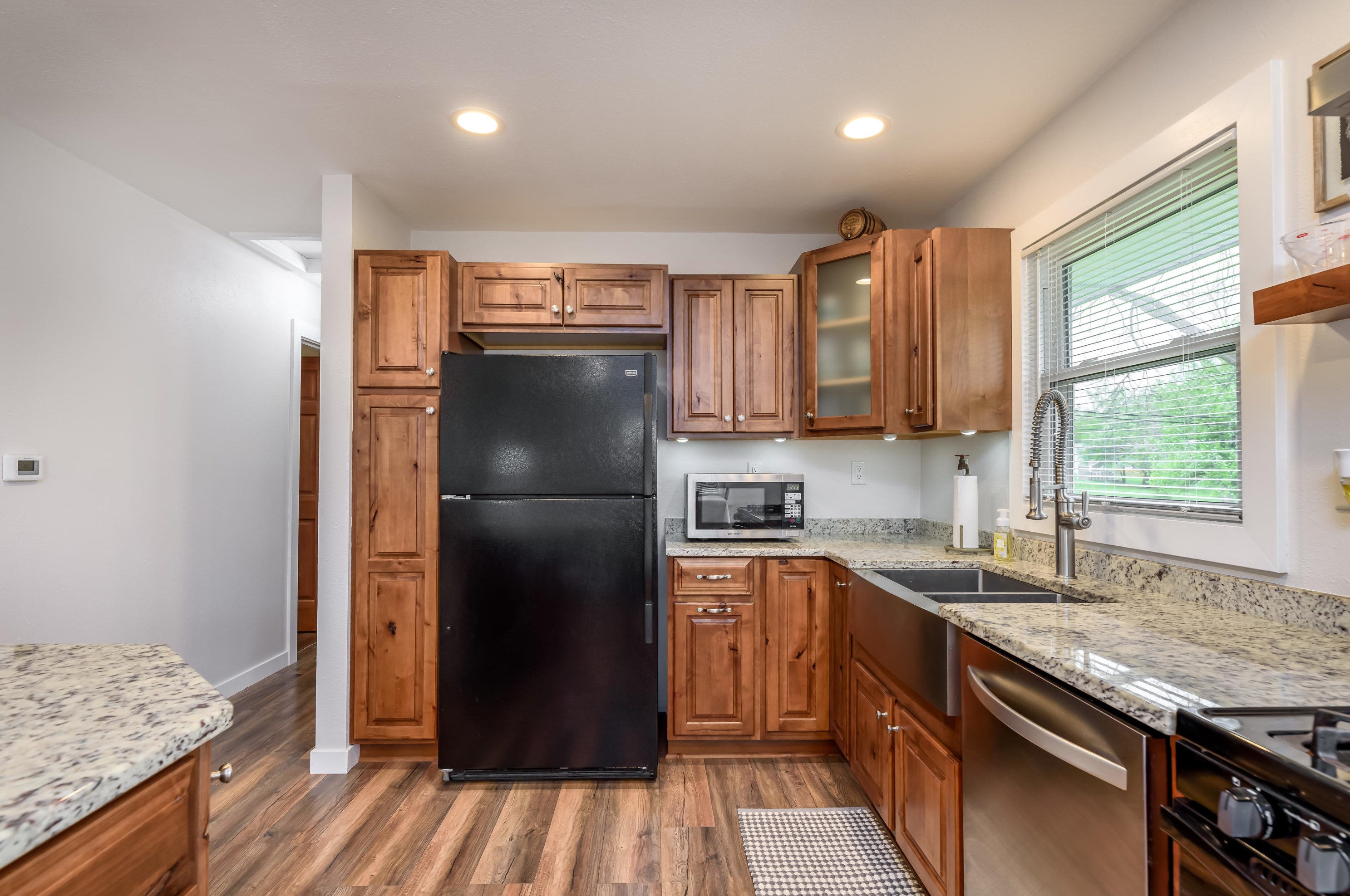 7610 High St, Hales Corners, WI 53132-9762
