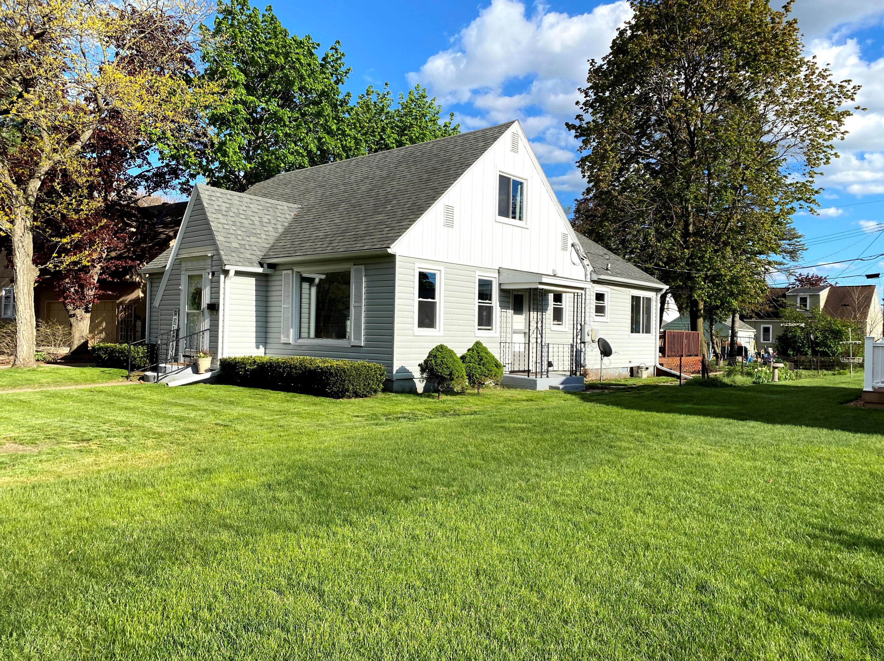 2222 Barlow St, La Crosse, WI 54601