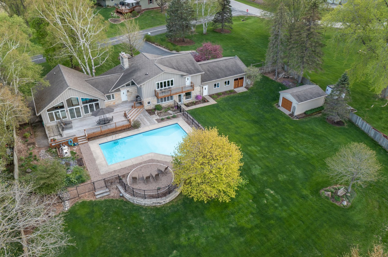 5150 Wickert Dr, West Bend, WI 53095