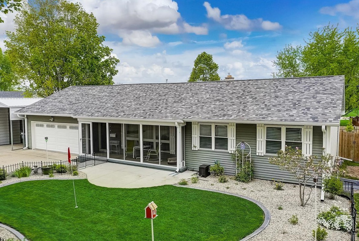 1316 James Ct, Jefferson, WI 53549