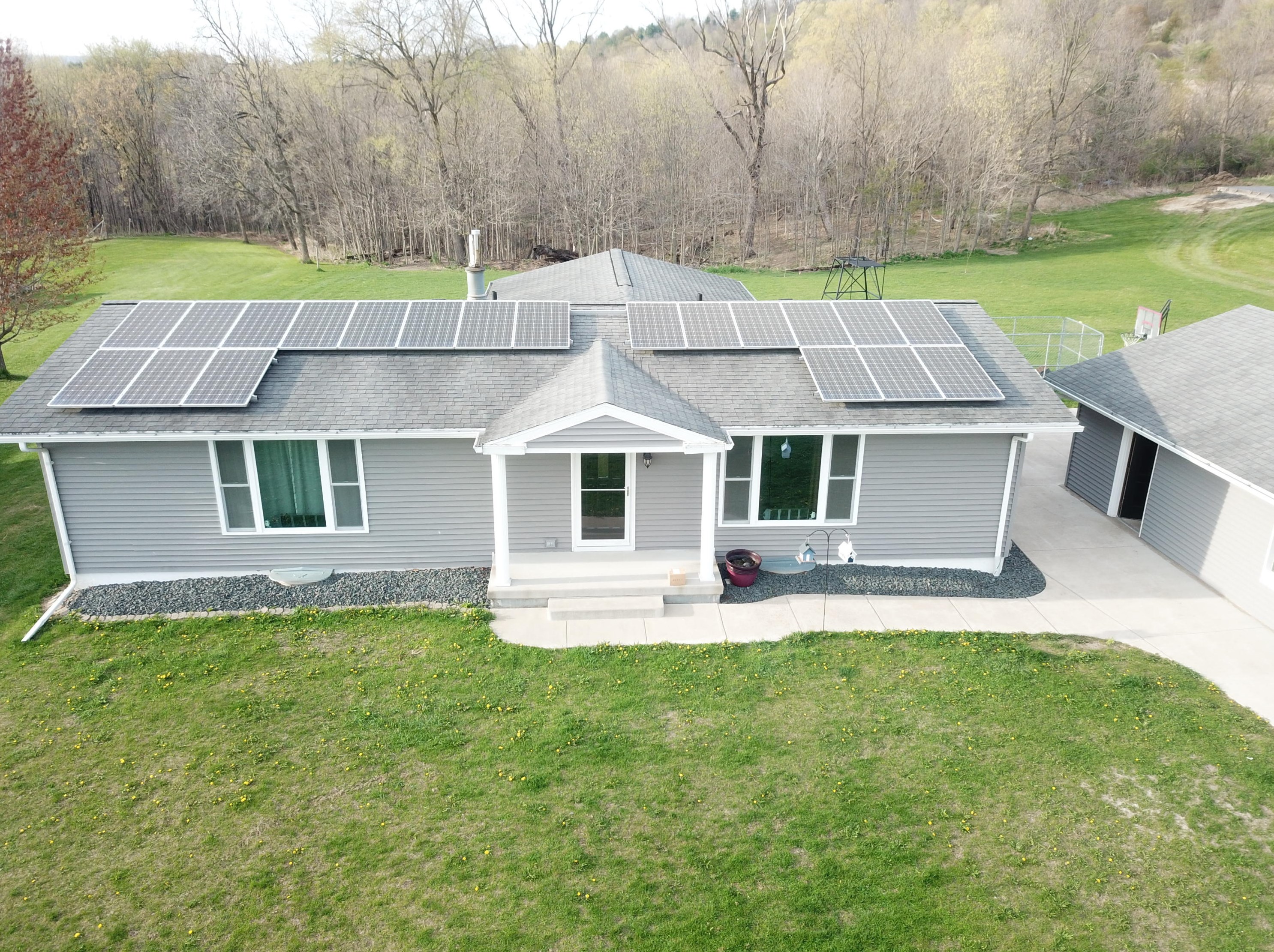 542 E School St, La Farge, WI 54639