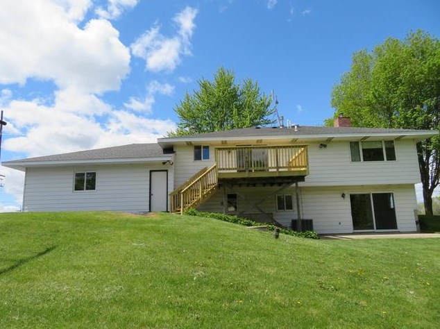 6607 368th Ave, Lyons, WI 53105-8583