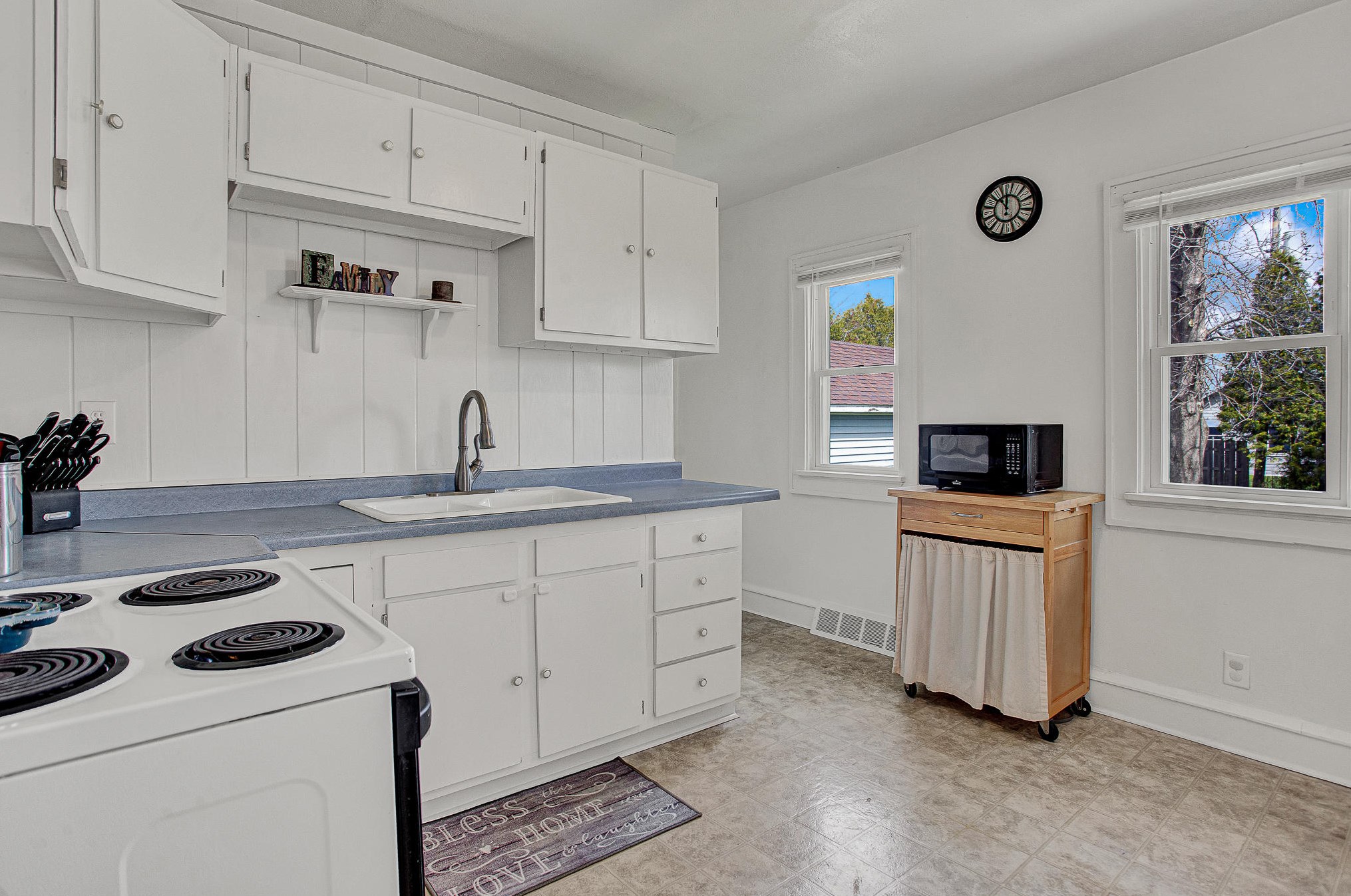 1614 Main Ave, Sheboygan, WI 53083