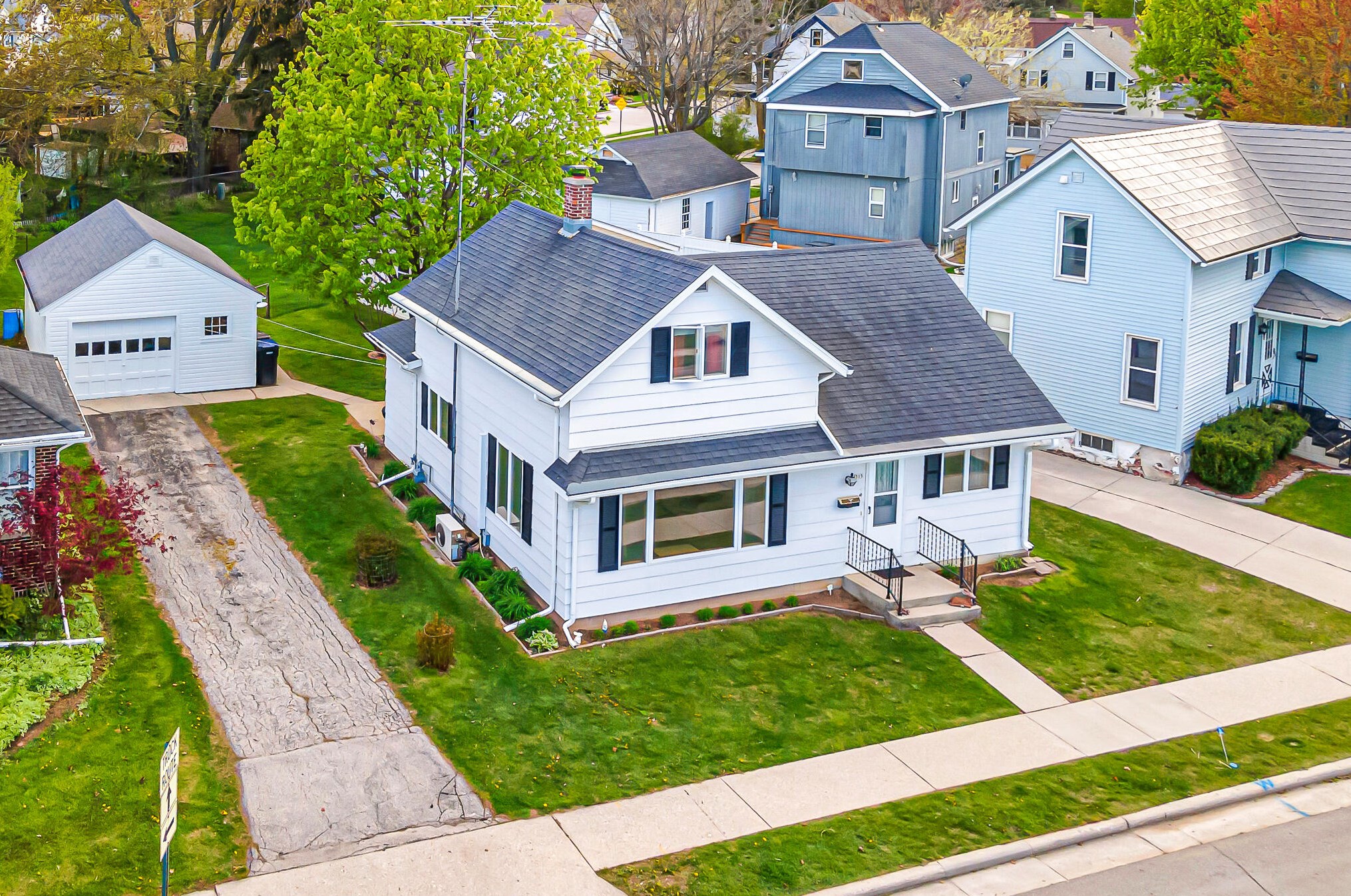 315 Western Ave, Plymouth, WI 53073-1533