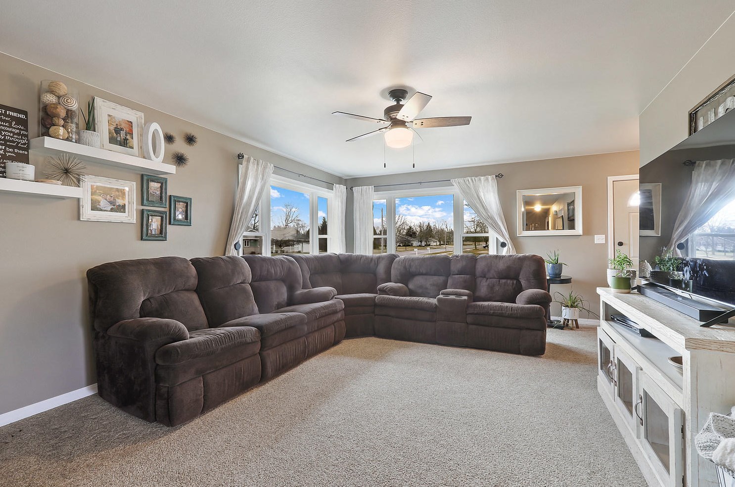 1715 Harrison St, New Holstein, WI 53061