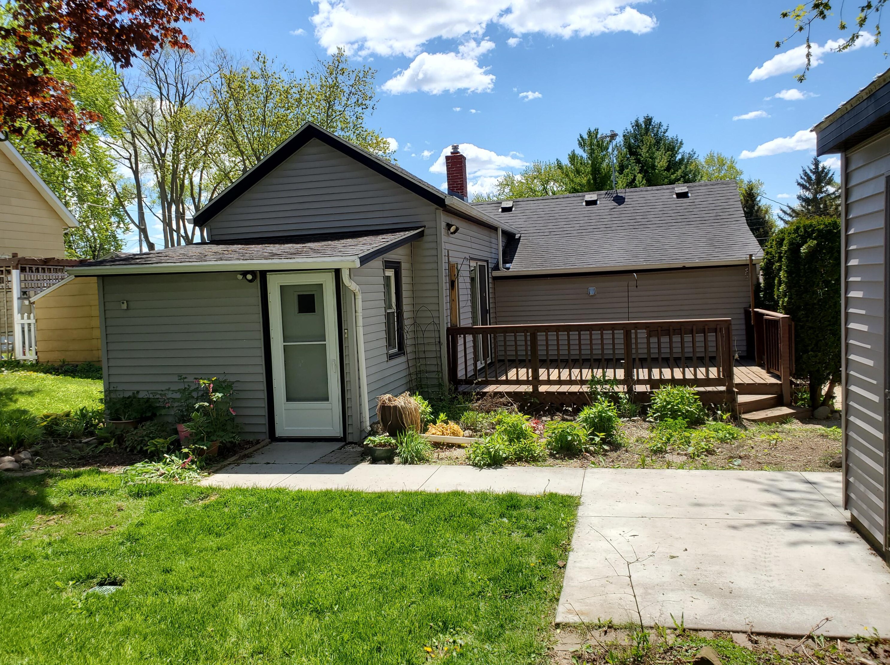 216 Rogers St, Hartford, WI 53027-1707
