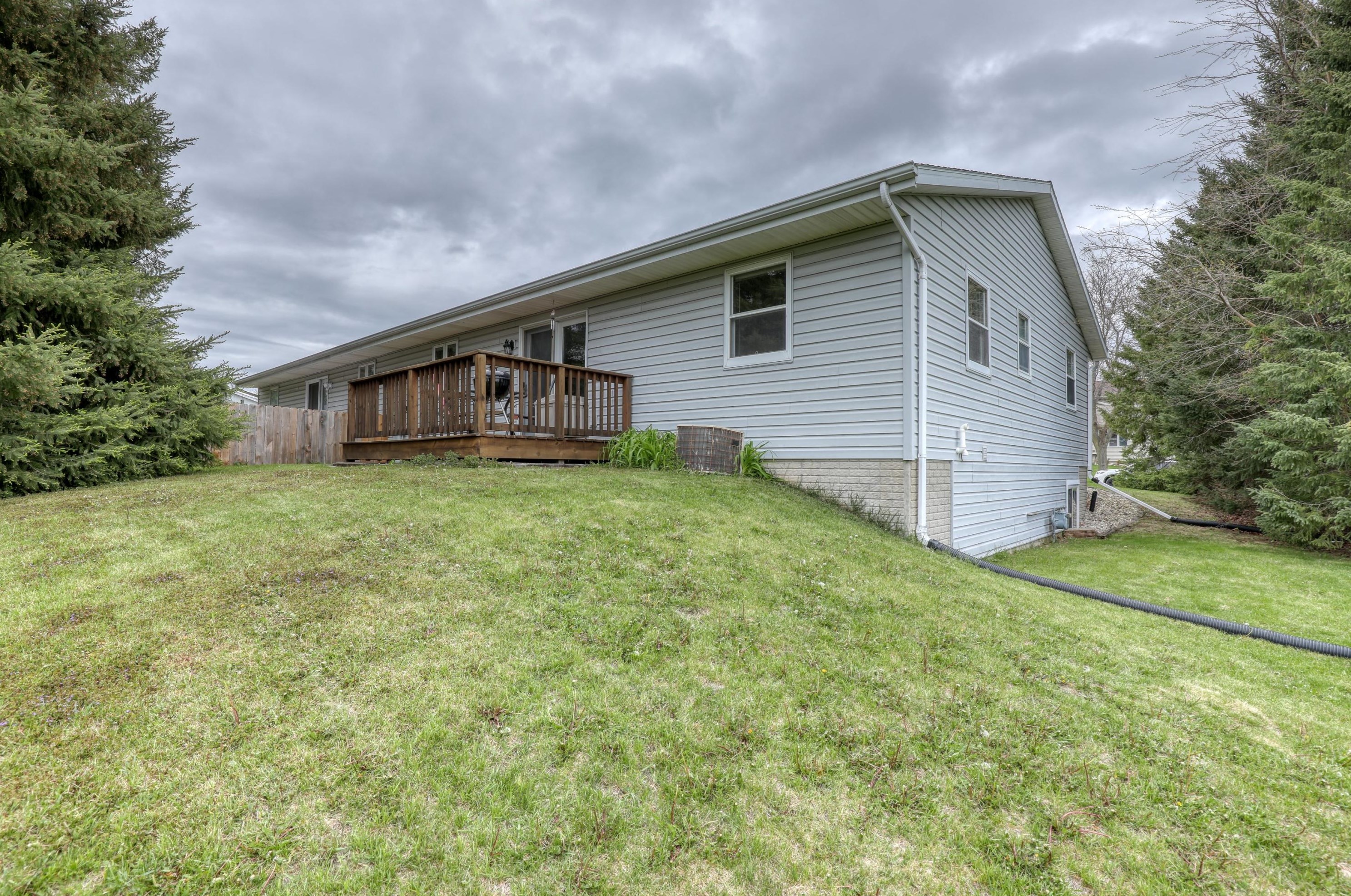 1124 Schoenhaar Dr, West Bend, WI 53090