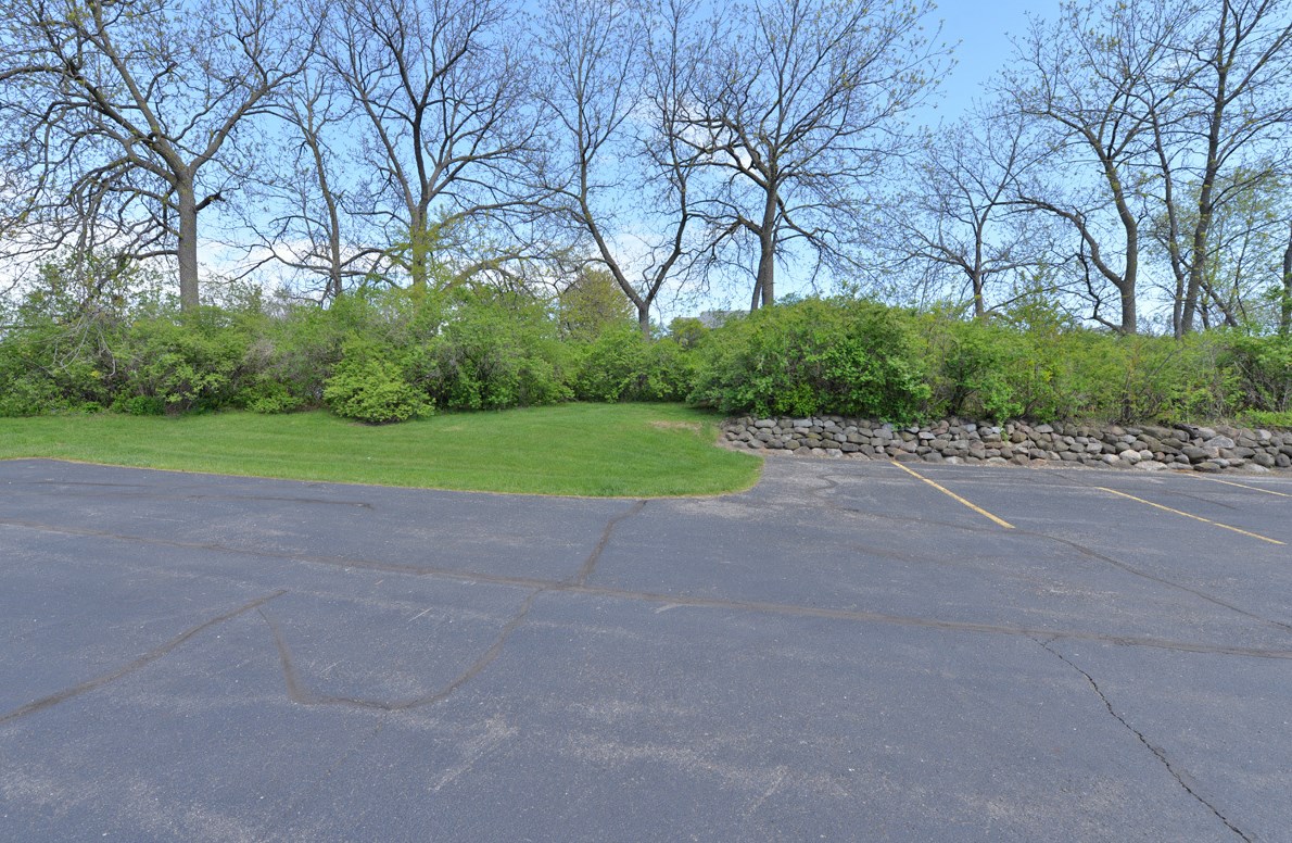 6537 Spring St, Racine WI  53406-2600 exterior