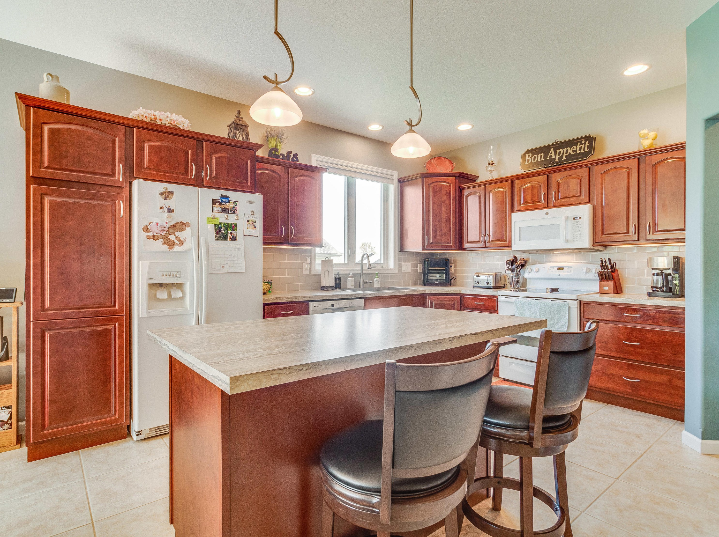 1915 Fauna St, Holmen, WI 54636