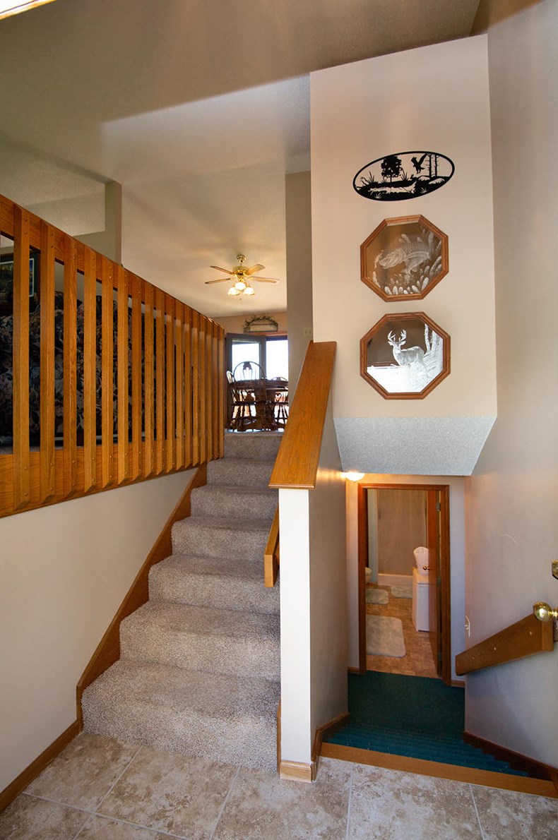606 Amanda Ct, Holmen, WI 54636