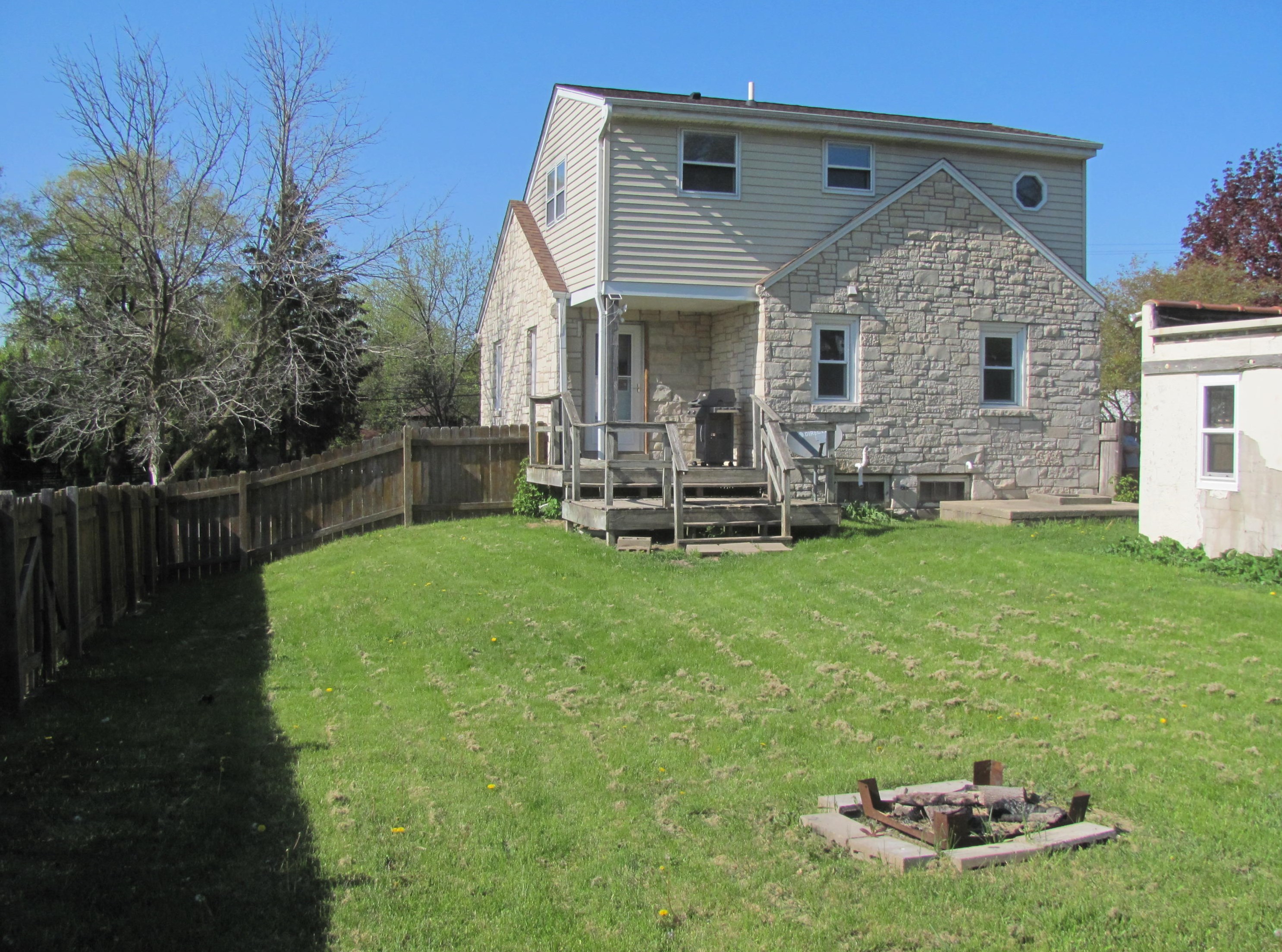 3829 Garden Pl, Oak Creek, WI 53154-5415