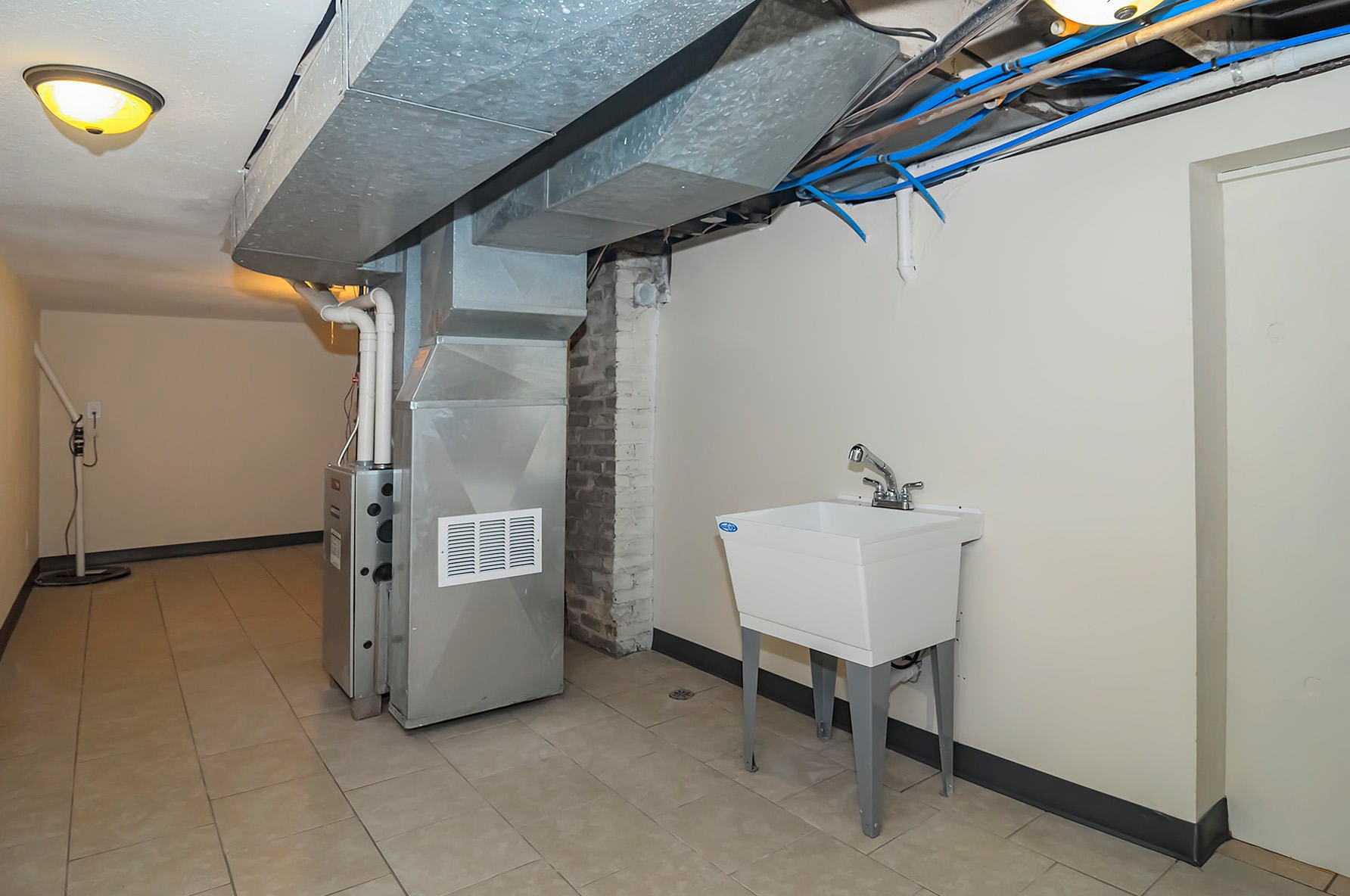 3651 Van Norman Ave, Cudahy WI  53110-1118 exterior