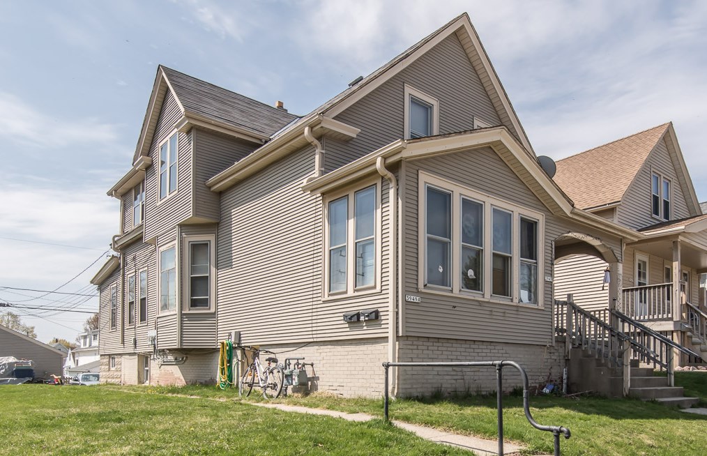 3949 E Underwood Ave, Cudahy, WI 53110