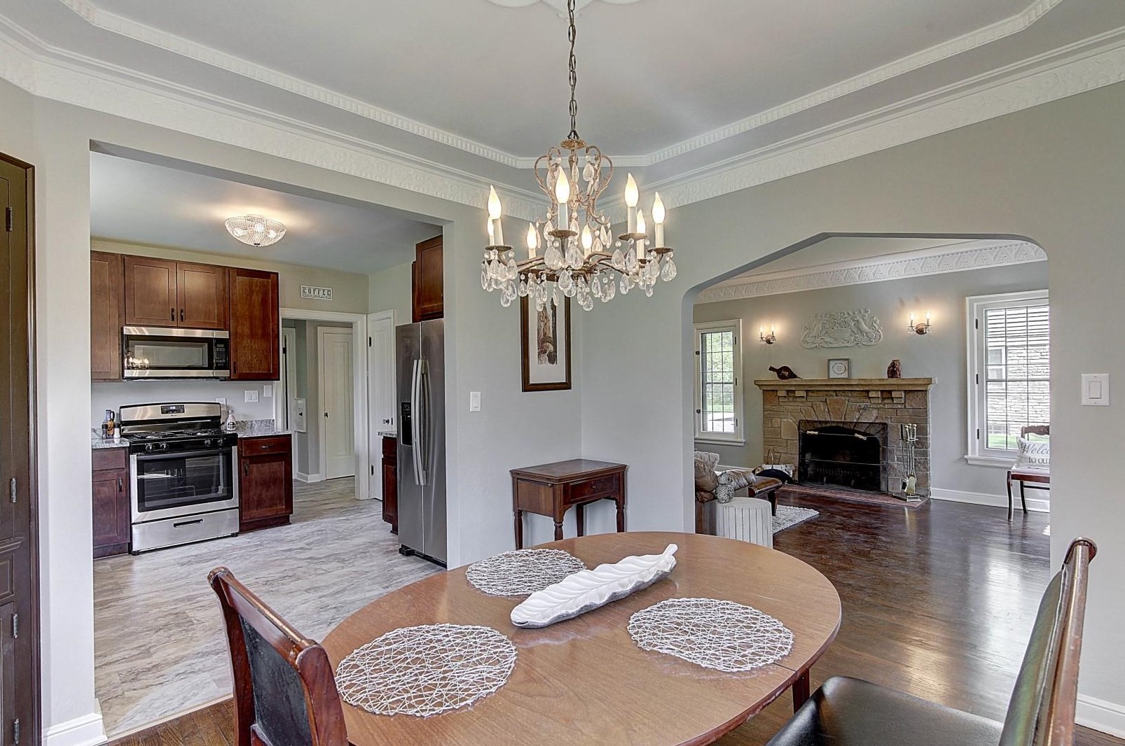 8051 37th St, Milwaukee WI  53209-1503 exterior