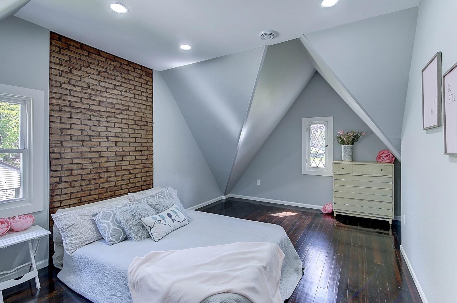 8051 37th St, Milwaukee WI  53209-1503 exterior