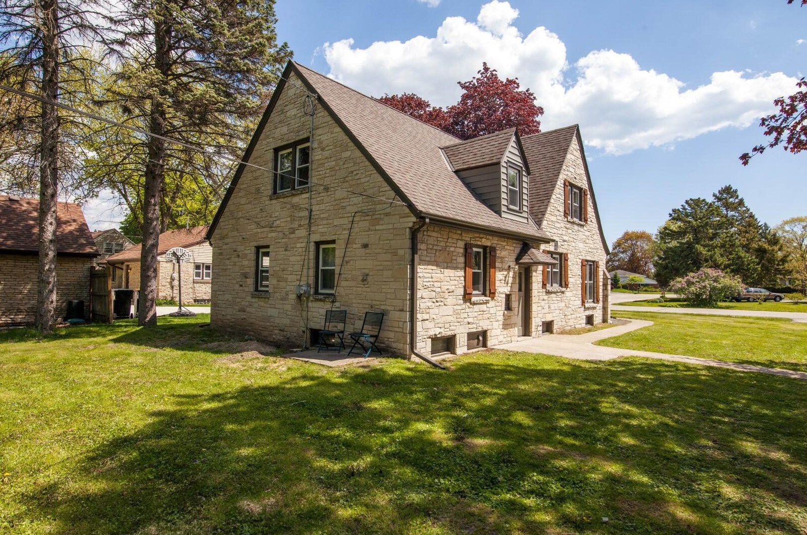 8051 37th St, Milwaukee WI  53209-1503 exterior