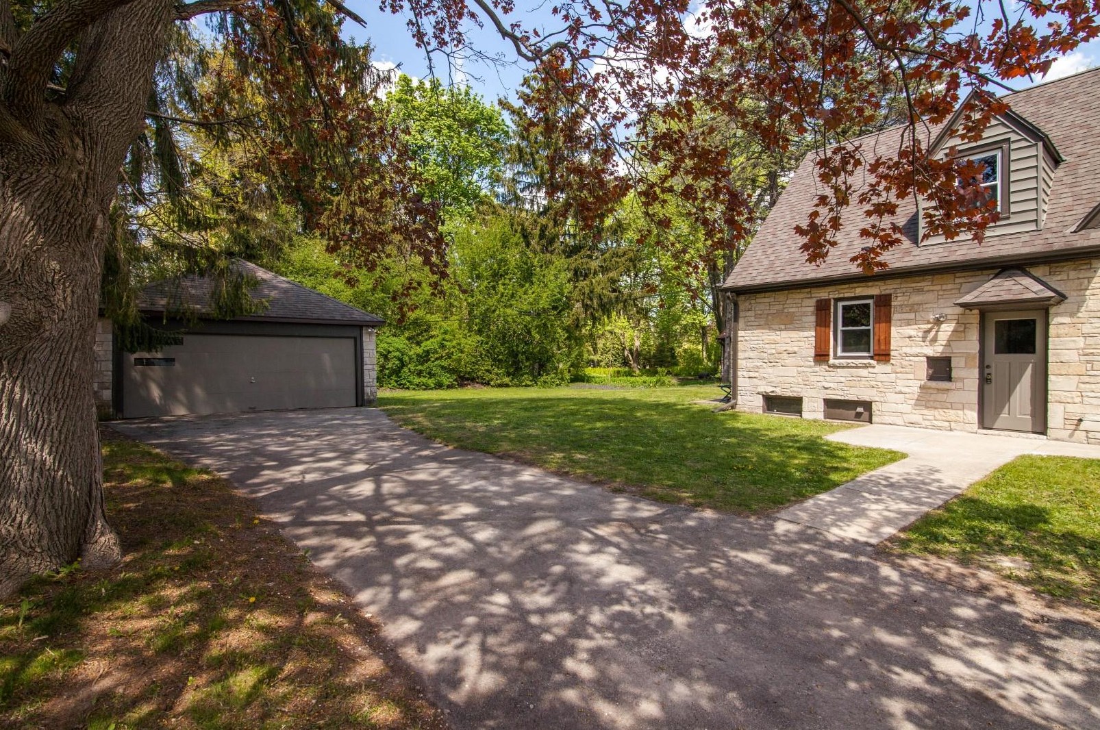 8051 37th St, Milwaukee WI  53209-1503 exterior