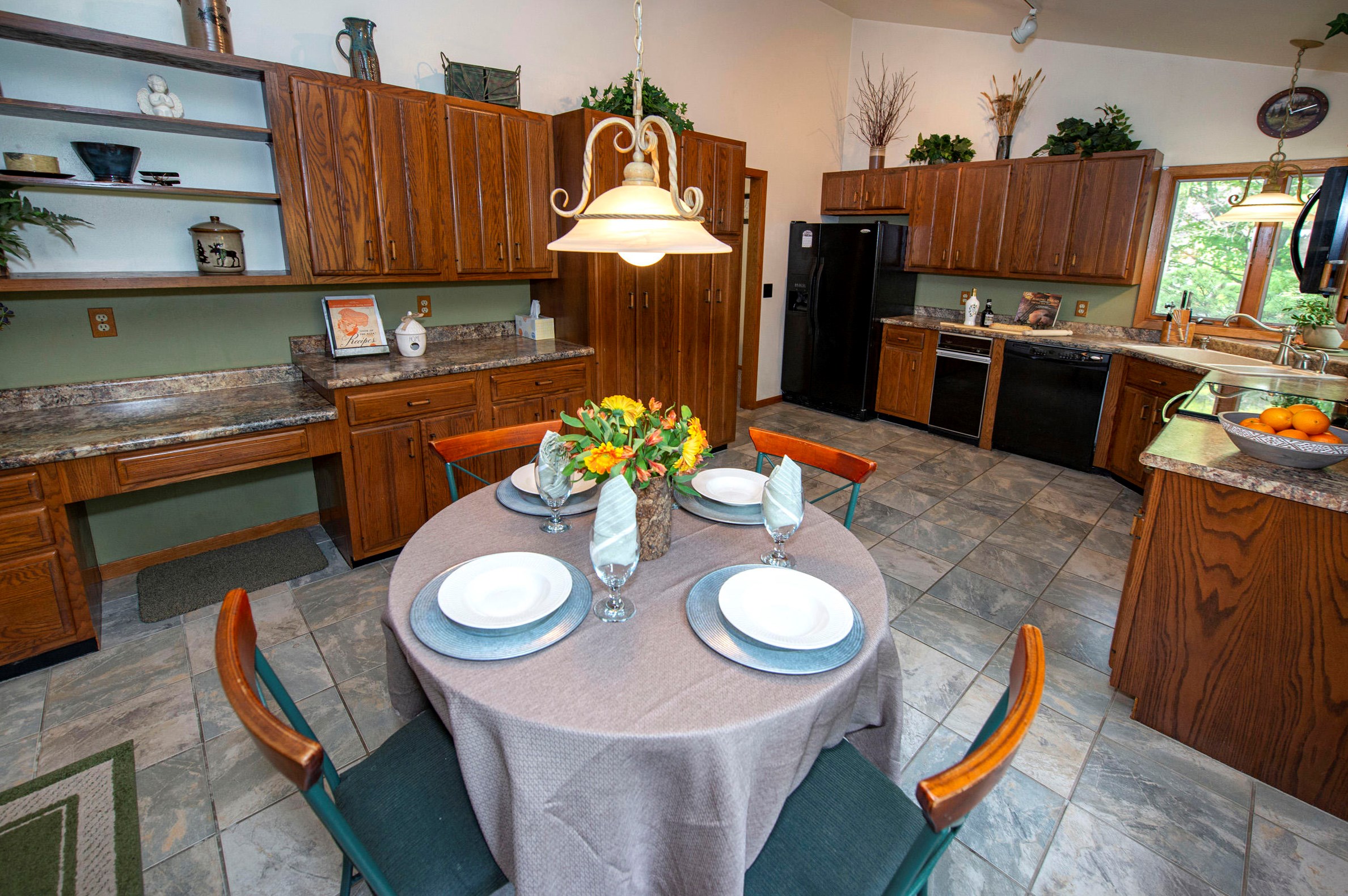 310 Ridgeline Rd, Lyons, WI 53105-9775