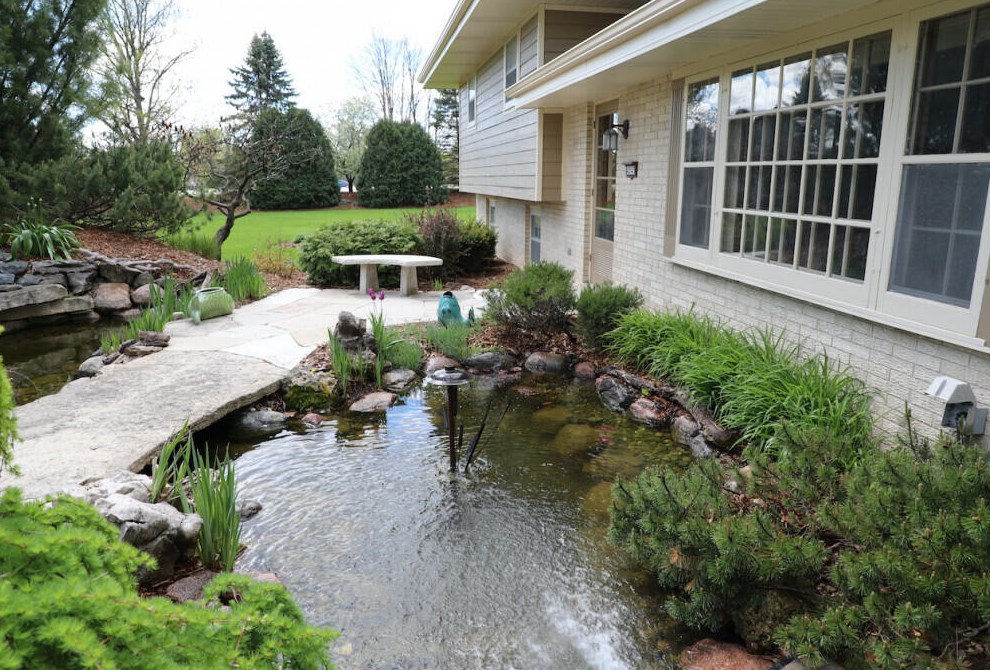 4045 Brook Ln, Brookfield, WI 53005-1467