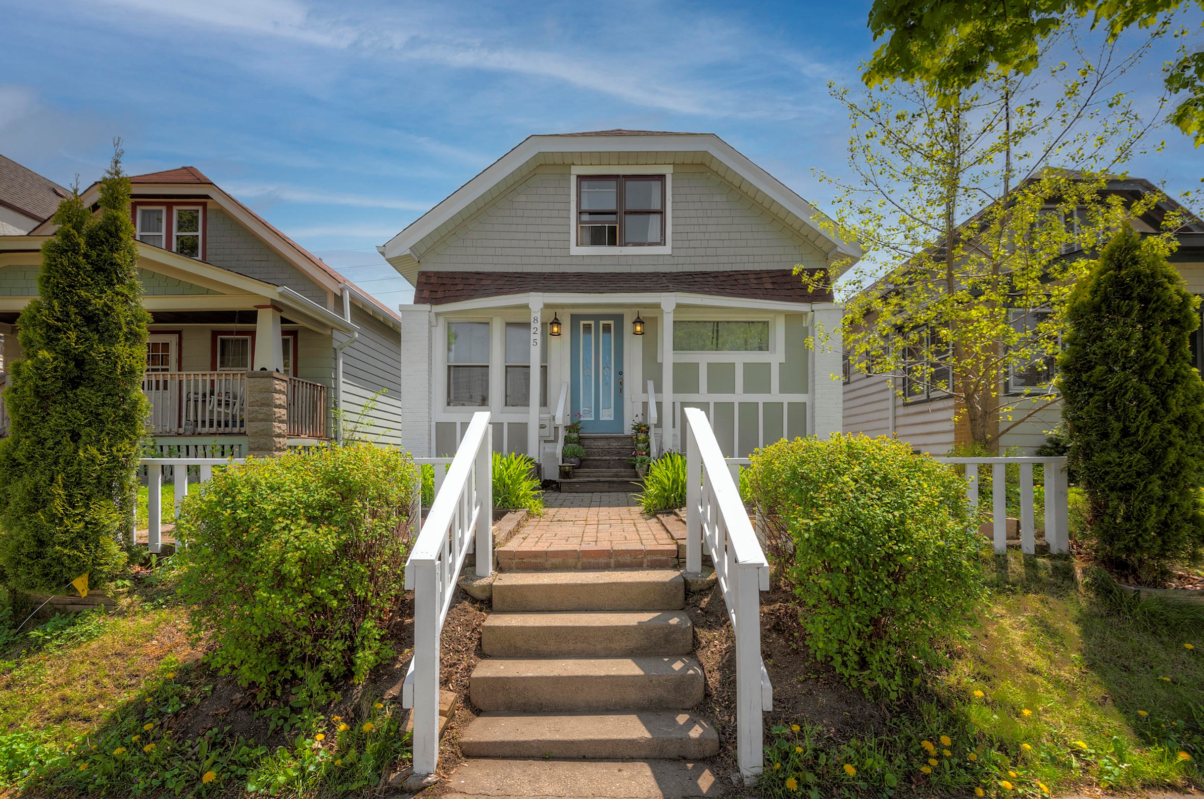 825 E Keefe Ave, Milwaukee, WI 53212