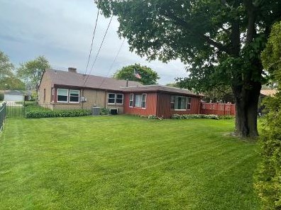 3530 Poe Ave, Racine, WI 53405-2042