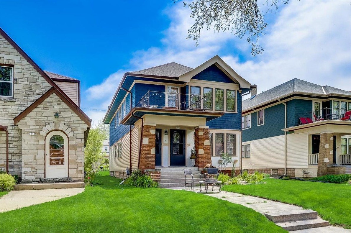 2572 N 68th St, Milwaukee, WI 53219