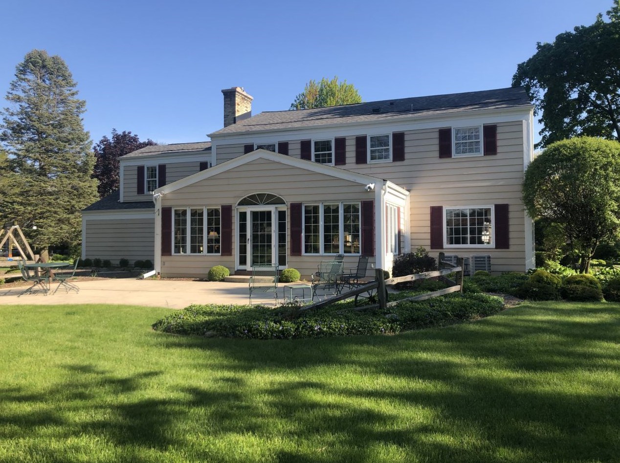 18600 Chevy Chase, Brookfield, WI 53045
