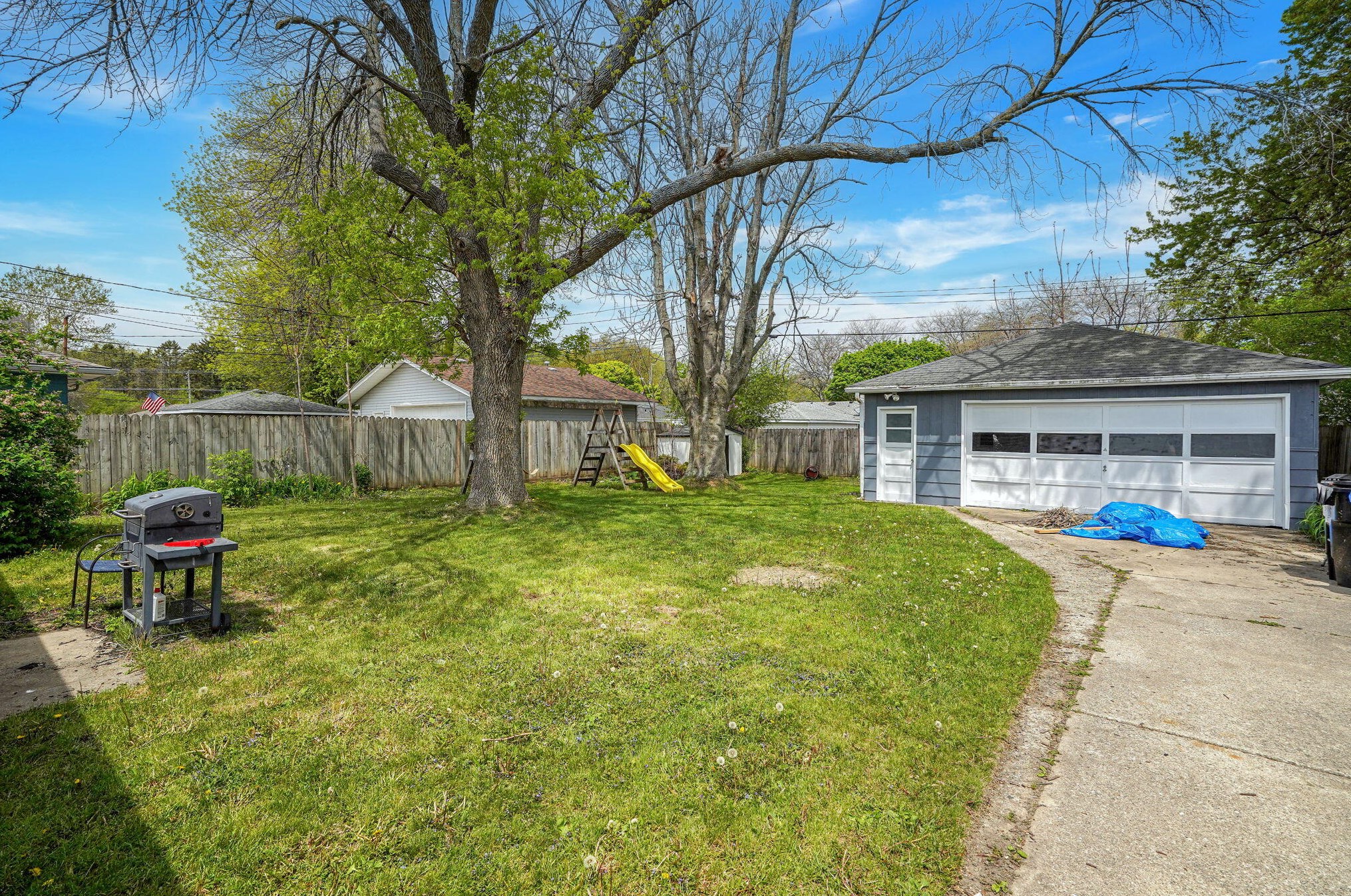 2920 Fleetwood Dr, Racine, WI 53403-3716