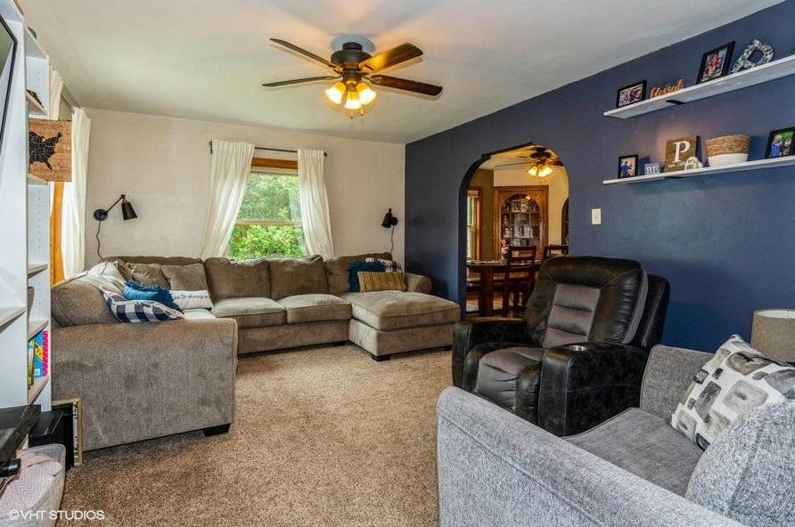 223 Grand Blvd, Mayville, WI 53050-1029
