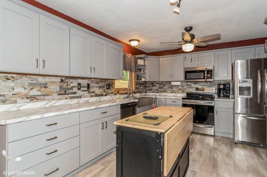 230 N High St, Mayville, WI 53050
