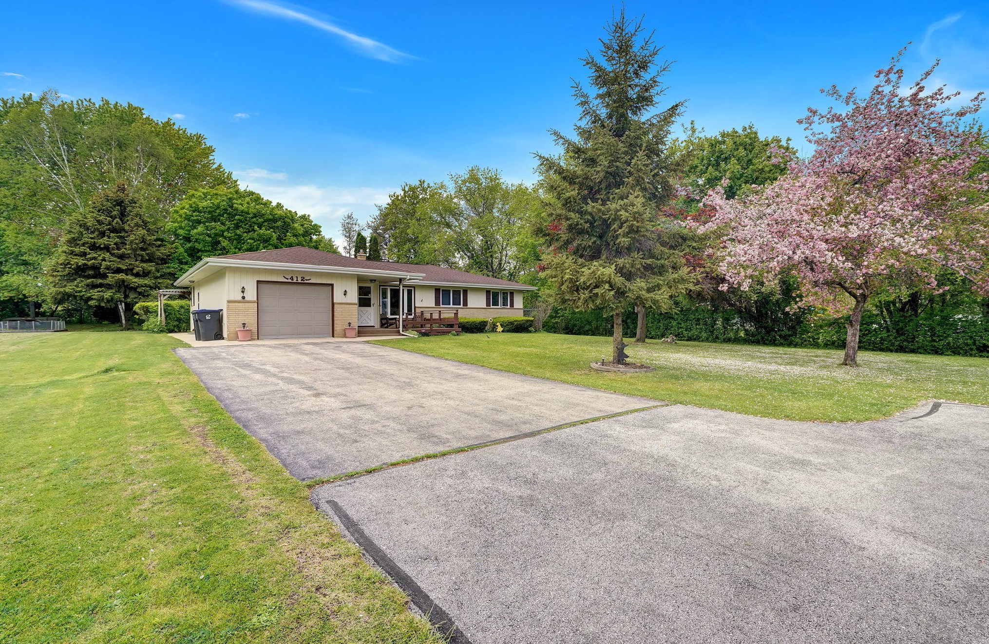 412 Stuart Rd, Racine, WI 53406-3226