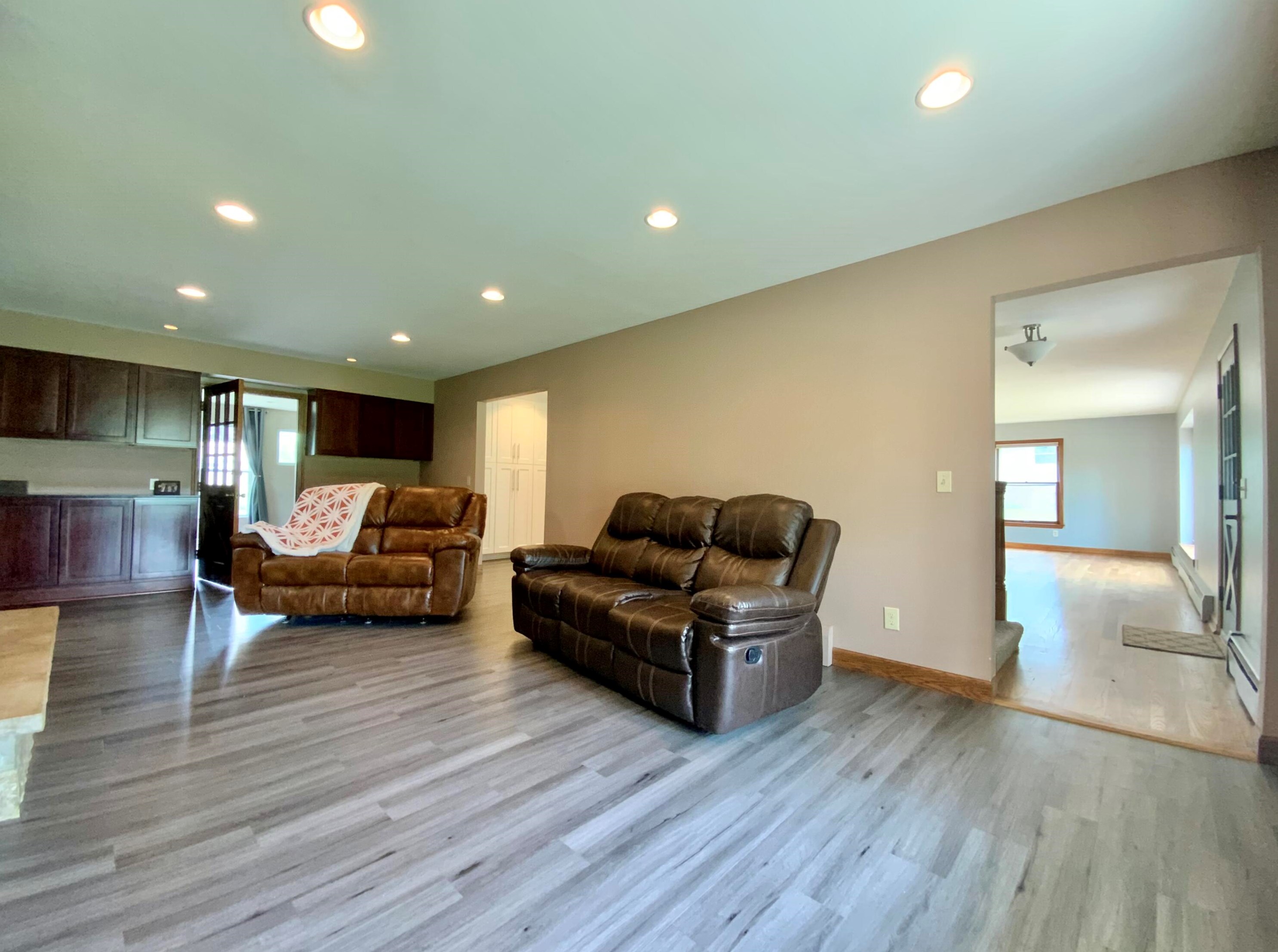 17720 Redvere Dr, Brookfield WI  53045-1322 exterior