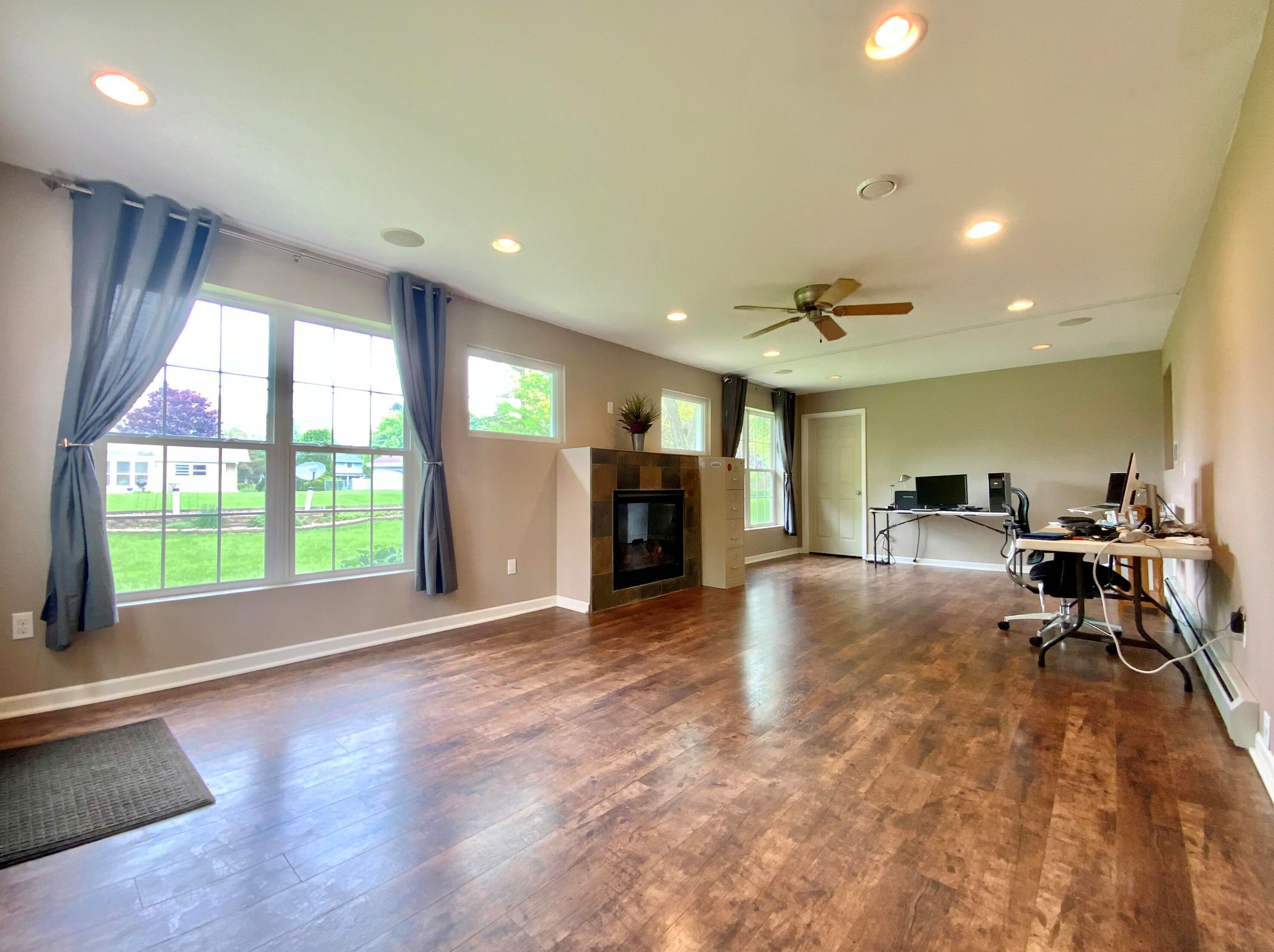 17720 Redvere Dr, Brookfield WI  53045-1322 exterior