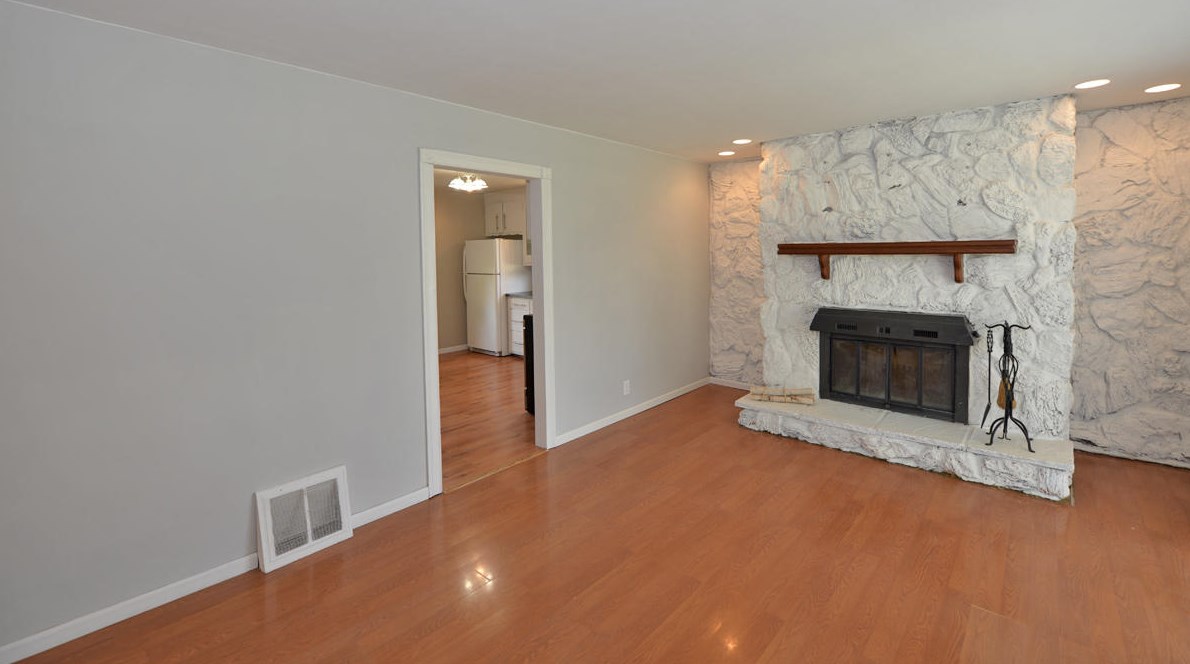 1703 Polaris Ave, Racine, WI 53404-2250