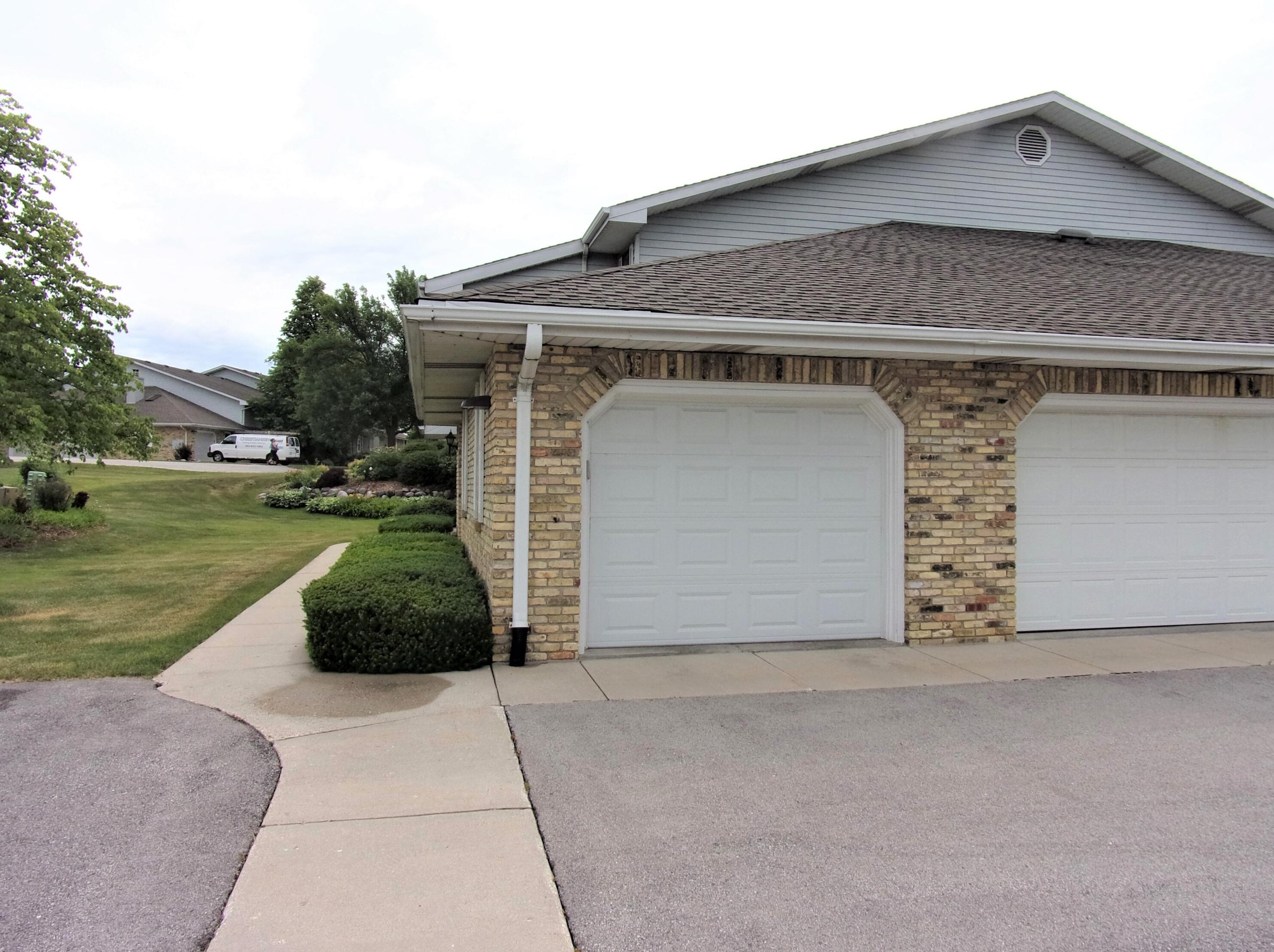 1435 Pheasant Run Dr Unit 201, Racine, WI 53406