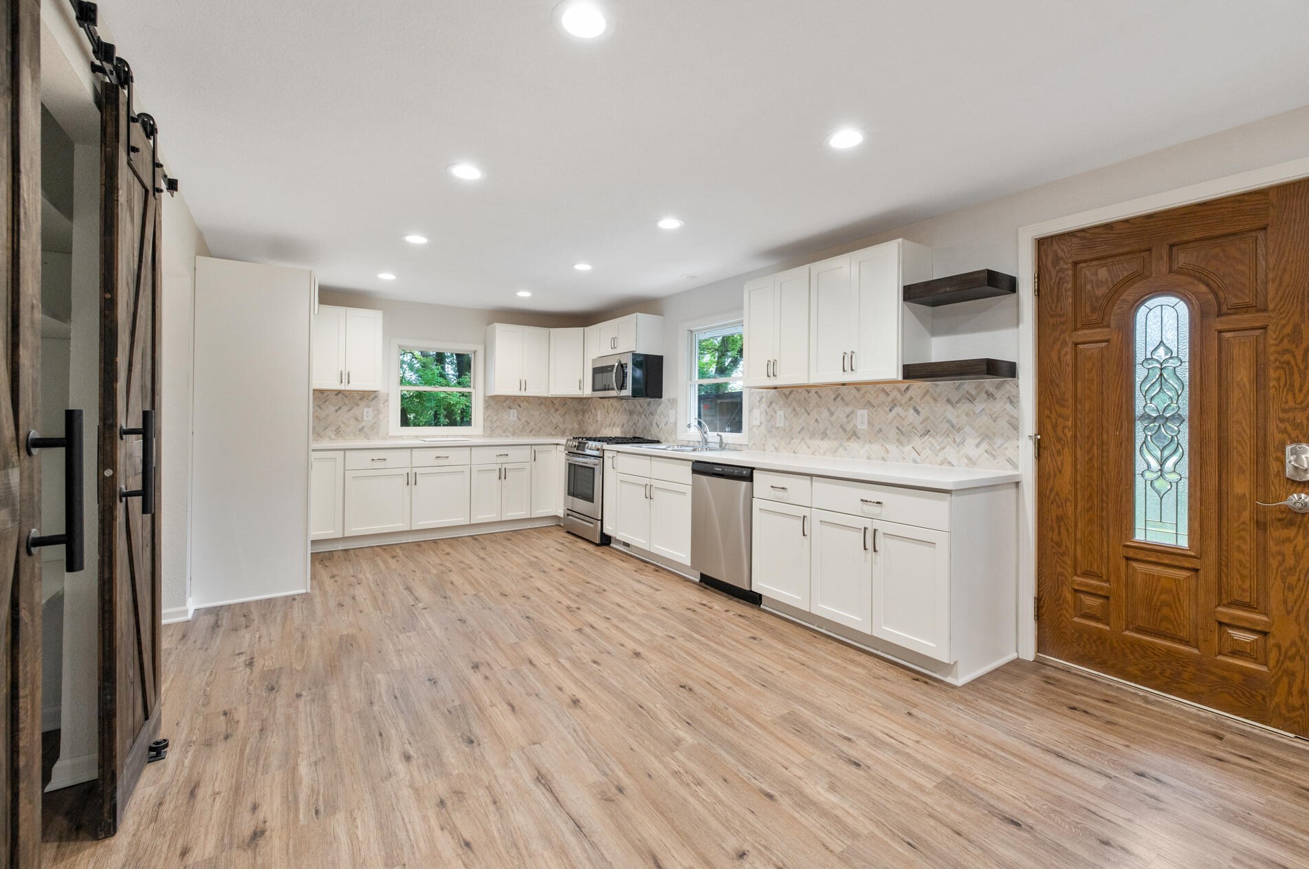 7025 N River Rd, West Bend, WI 53090