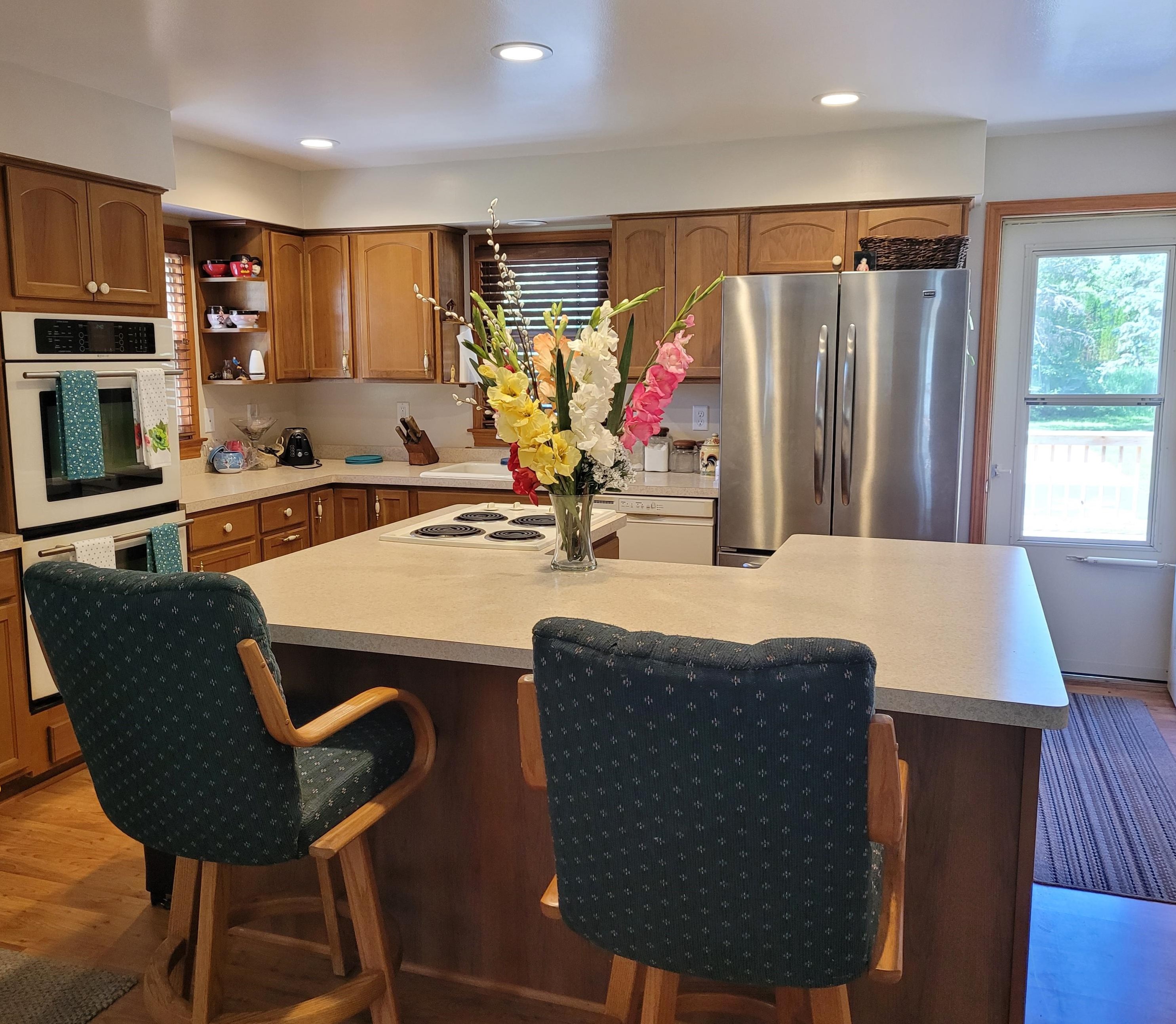 642 Barry Rd, Twin Lakes, WI 53181
