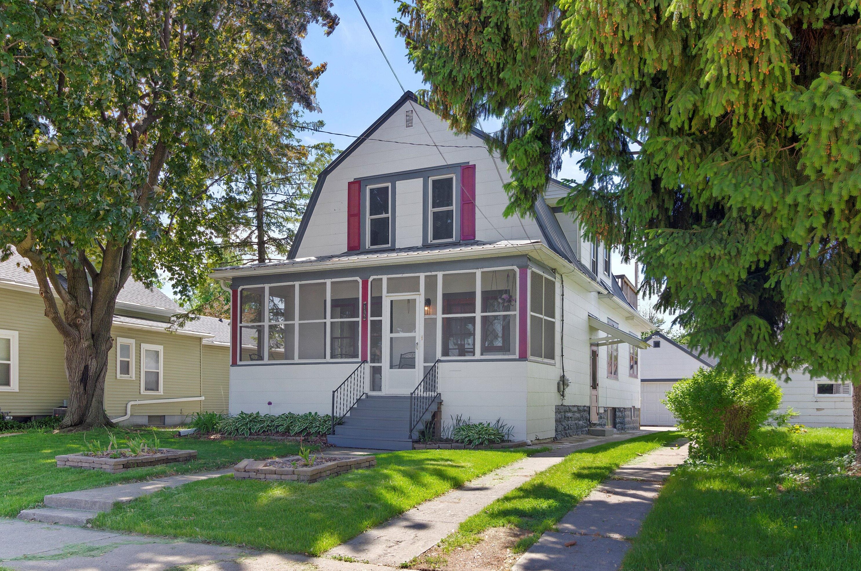 1235 Walnut St, Oshkosh WI  54901-3653 exterior