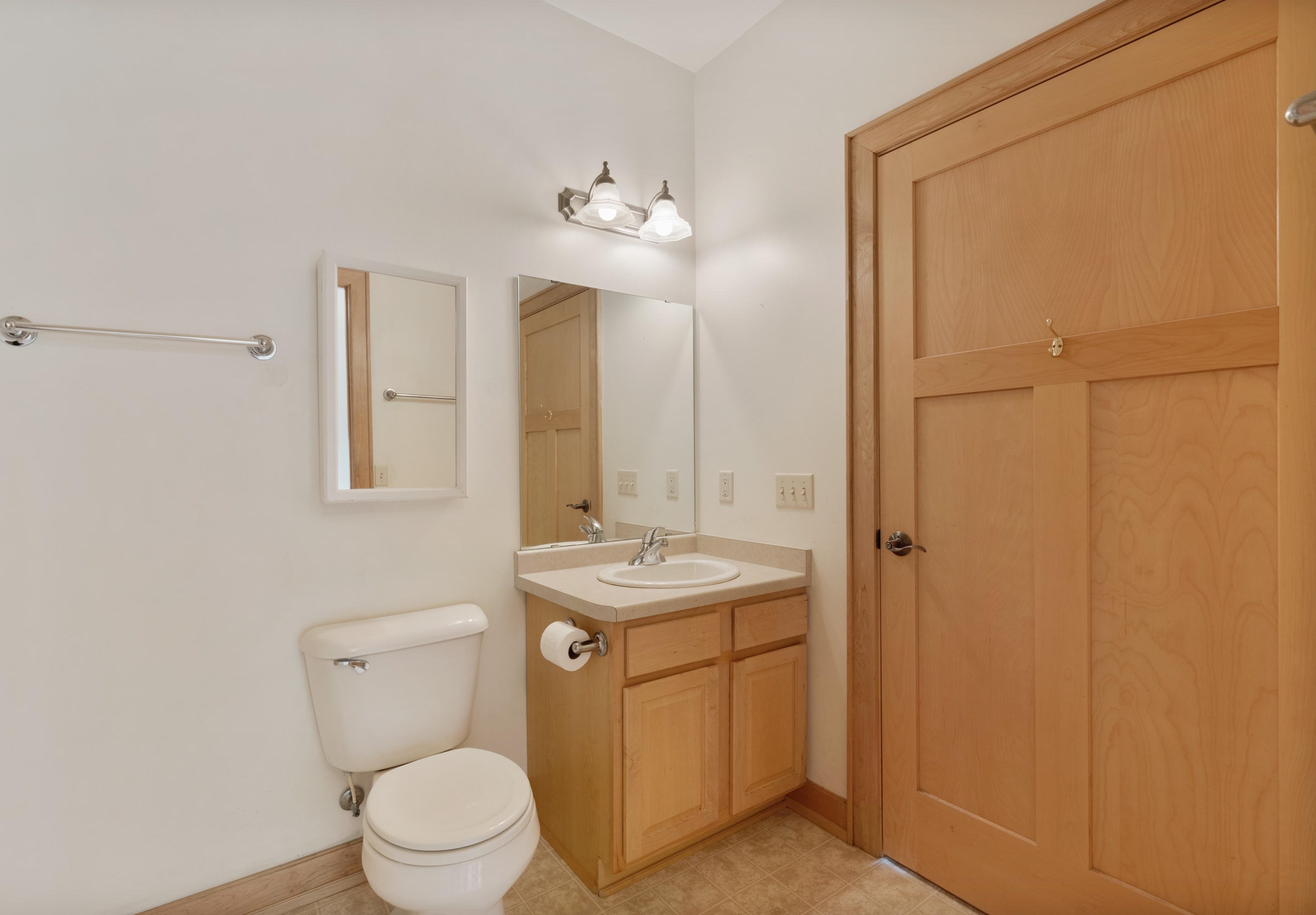 110 Wisconsin St, Port Washington WI  53074-2249 exterior